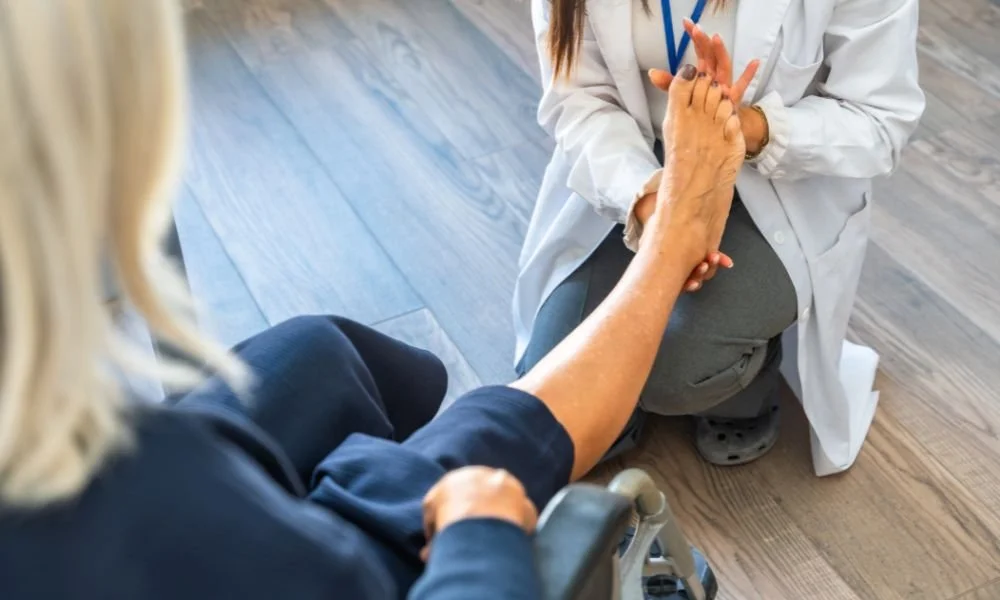 Myotherapy vs Physiotherapy: Which Treatment Is Best For You?