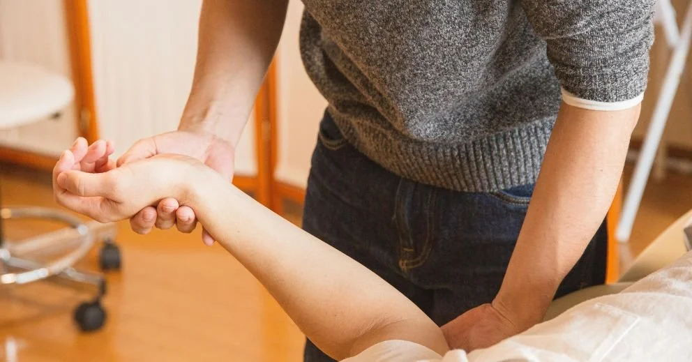 Is Chiropractic Treatment Safe? Risks, Benefits and What to Know