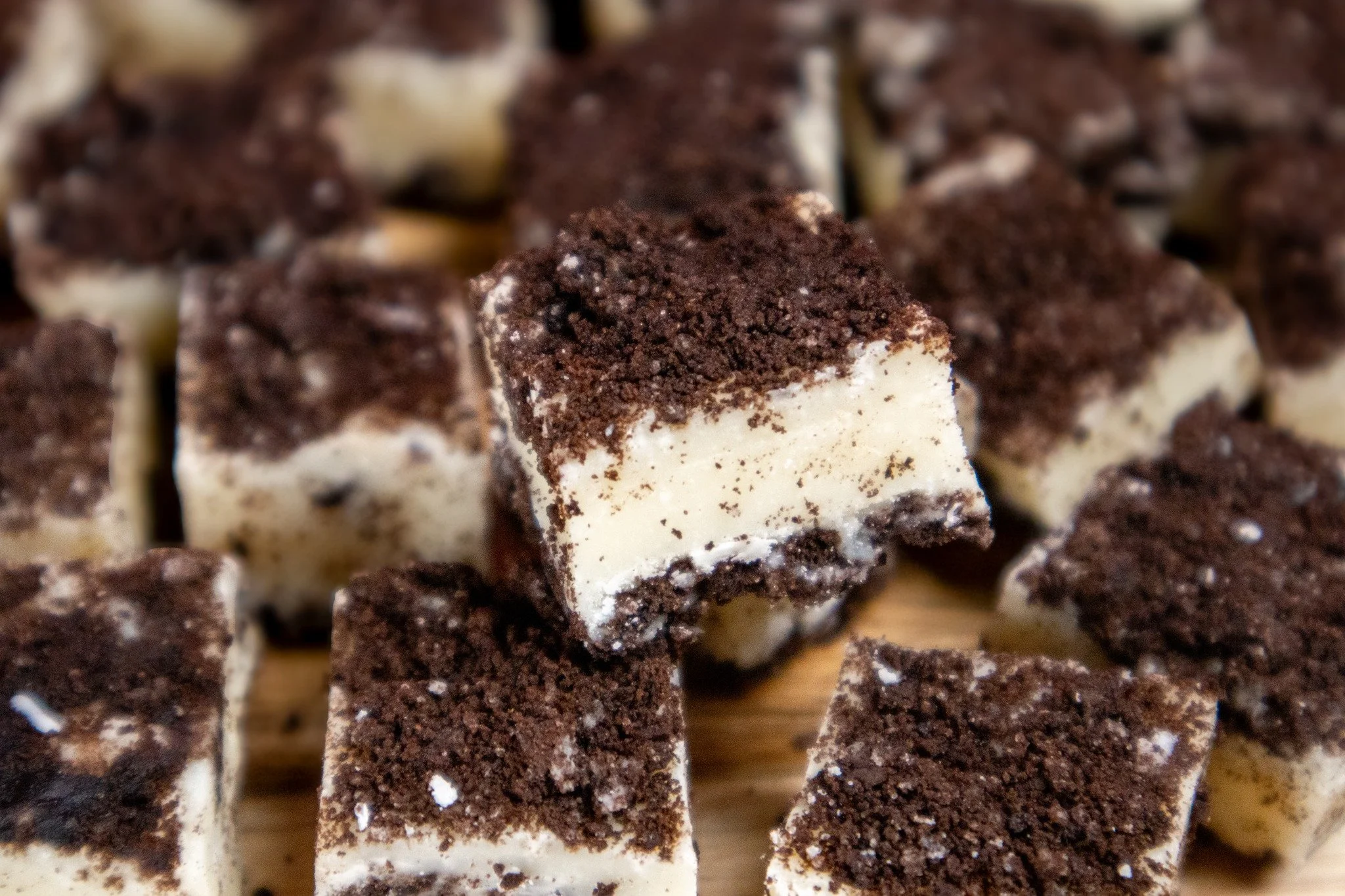 With Christmas right around the corner, I'm busy working on holiday gift boxes &amp; 2 new cheesecake dips! What would be a cheesecake dip flavor you'd want for the holidays this year? 

#themrsweets #MrSweets #cheesecakedip #holidayseason #gifts #gi