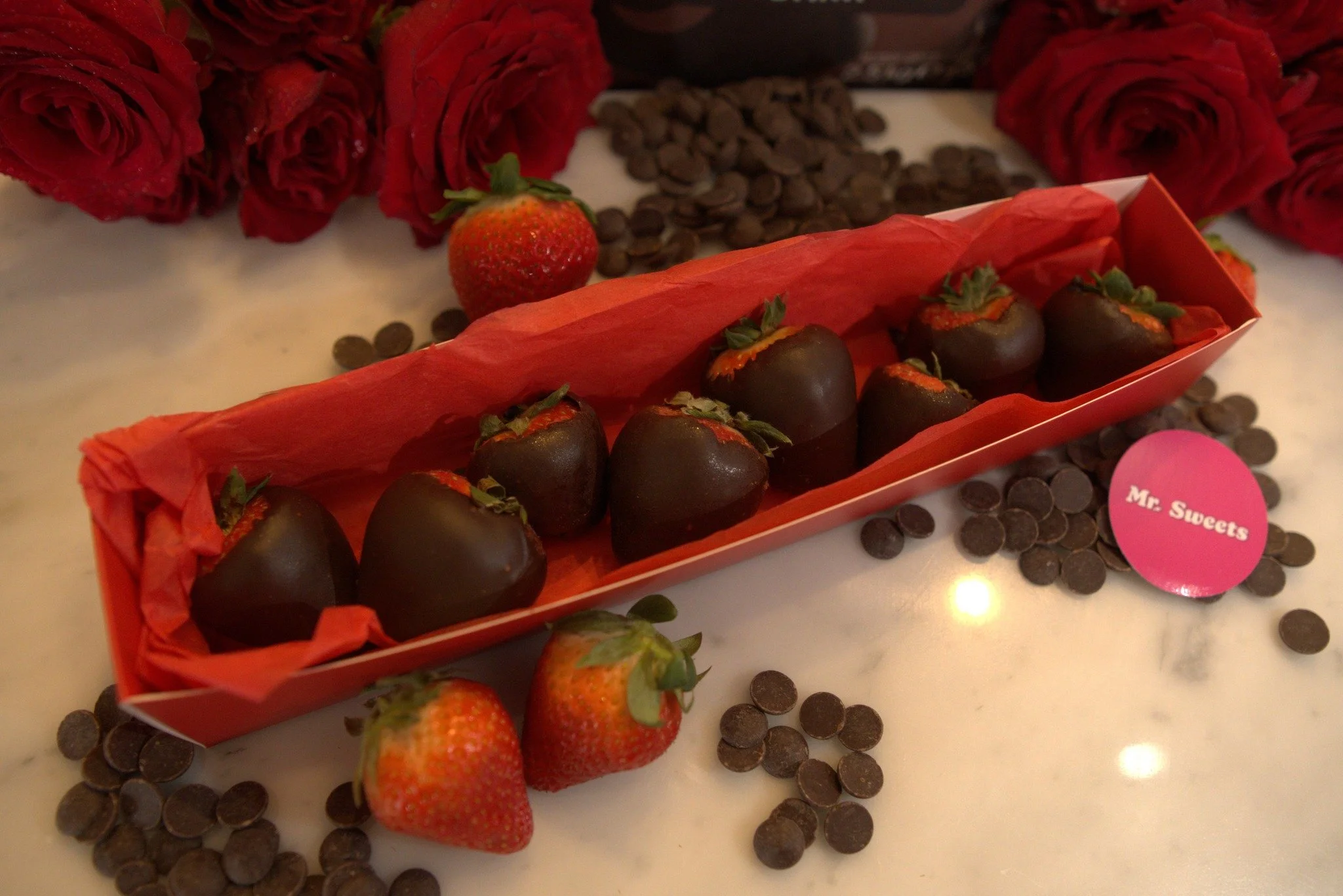 With Valentine's Day closing in around the corner, one of the items I'll be doing is pre-orders for Chocolate Covered Strawberries! Keep your eyes on the page for when it goes live!

#themrsweets #preorder #valentinesday #valentinesgift