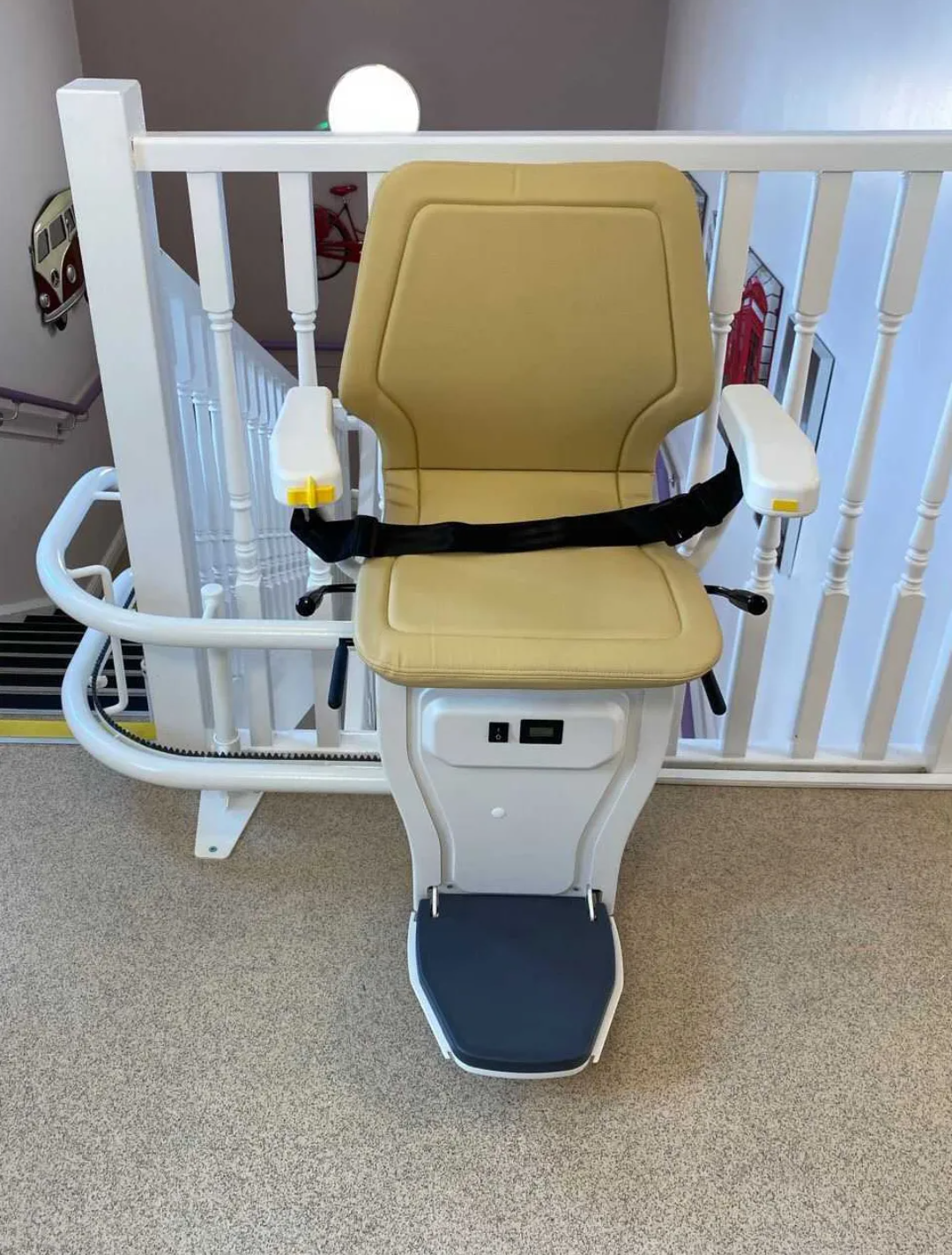 ameriglide infinity curved stairlift installed by central illinois stairlift