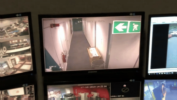 Untitled7-ezgif.com-video-to-gif-converter.gif