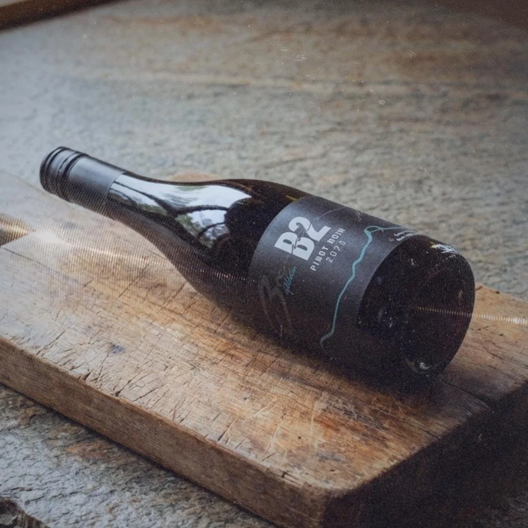 :
𝗕𝗿𝗲𝗻𝗻𝗮𝗻 𝗕2 𝗣𝗶𝗻𝗼𝘁 𝗡𝗼𝗶𝗿 2023

19567501
𝑃𝑖𝑛𝑜𝑡 𝑁𝑜𝑖𝑟 | 14 % | 295,-
𝑁𝑒𝑤 𝑍𝑒𝑎𝑙𝑎𝑛𝑑, 𝐶𝑒𝑛𝑡𝑟𝑎𝑙 𝑂𝑡𝑎𝑔𝑜

Kan v&aelig;re greit &aring; sikre seg en knallgod pinot noir til jul. Dette er basisutvalgets beste vil jeg 