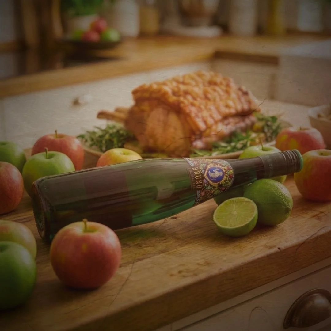 :
𝗞𝗮𝗿𝘁𝗵&auml;𝘂𝘀𝗲𝗿𝗵𝗼𝗳 𝗕𝗿𝘂𝗻𝗼 𝗥𝗶𝗲𝘀𝗹𝗶𝗻𝗴 𝗞𝗮𝗯𝗶𝗻𝗲𝘁𝘁 𝗙𝗲𝗶𝗻𝗵𝗲𝗿𝗯 2024

12339401
𝑅𝑖𝑒𝑠𝑙𝑖𝑛𝑔 | 9,5 % | 200,-
𝑇𝑦𝑠𝑘𝑙𝑎𝑛𝑑, 𝑀𝑜𝑠𝑒𝑙

Alle har sin variant av juleribba, men denne vinen vil v&aelig;re et godt f&o