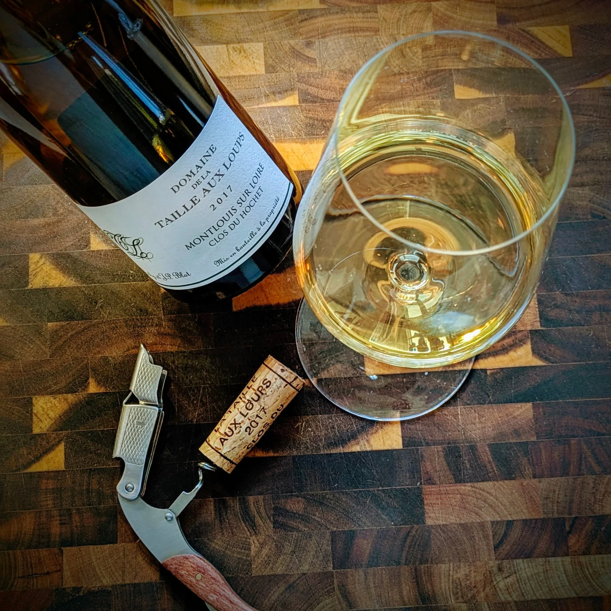 :
𝗗𝗼𝗺. 𝗱𝗲 𝗹𝗮 𝗧𝗮𝗶𝗹𝗹𝗲 𝗮𝘂𝘅 𝗟𝗼𝘂𝗽𝘀 𝗠𝗼𝗻𝘁𝗹𝗼𝘂𝗶𝘀 𝘀𝘂𝗿 𝗟𝗼𝗶𝗿𝗲 𝗖𝗹𝗼𝘀 𝗱𝘂 𝗛𝗼𝗰𝗵𝗲𝘁 2017

12806801 
𝐶ℎ𝑒𝑛𝑖𝑛 𝐵𝑙𝑎𝑛𝑐 | 12,5 % | 435,- 
𝐹𝑟𝑎𝑛𝑘𝑟𝑖𝑘𝑒, 𝐿𝑜𝑖𝑟𝑒

For de som ikke har en kjeller til lagring fin