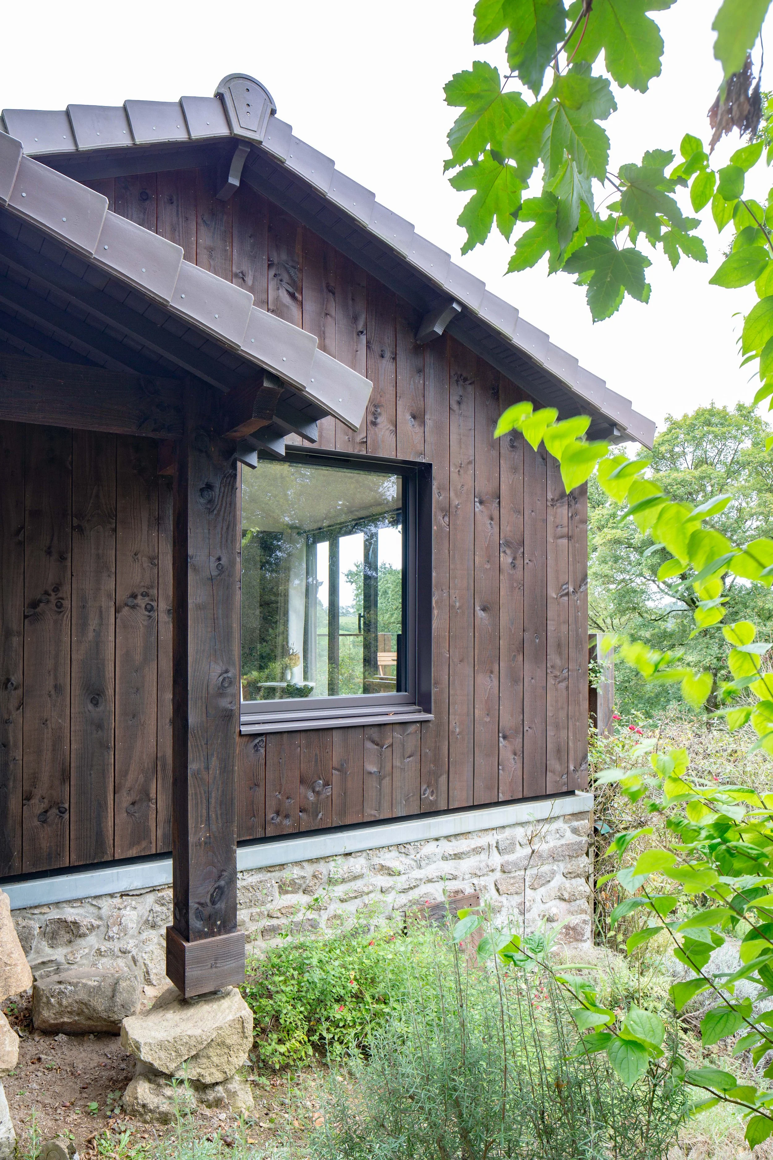 Chalet Saint-Cénerie-le-Gérei architecture réhabilitation bois paysage alpes mancelles