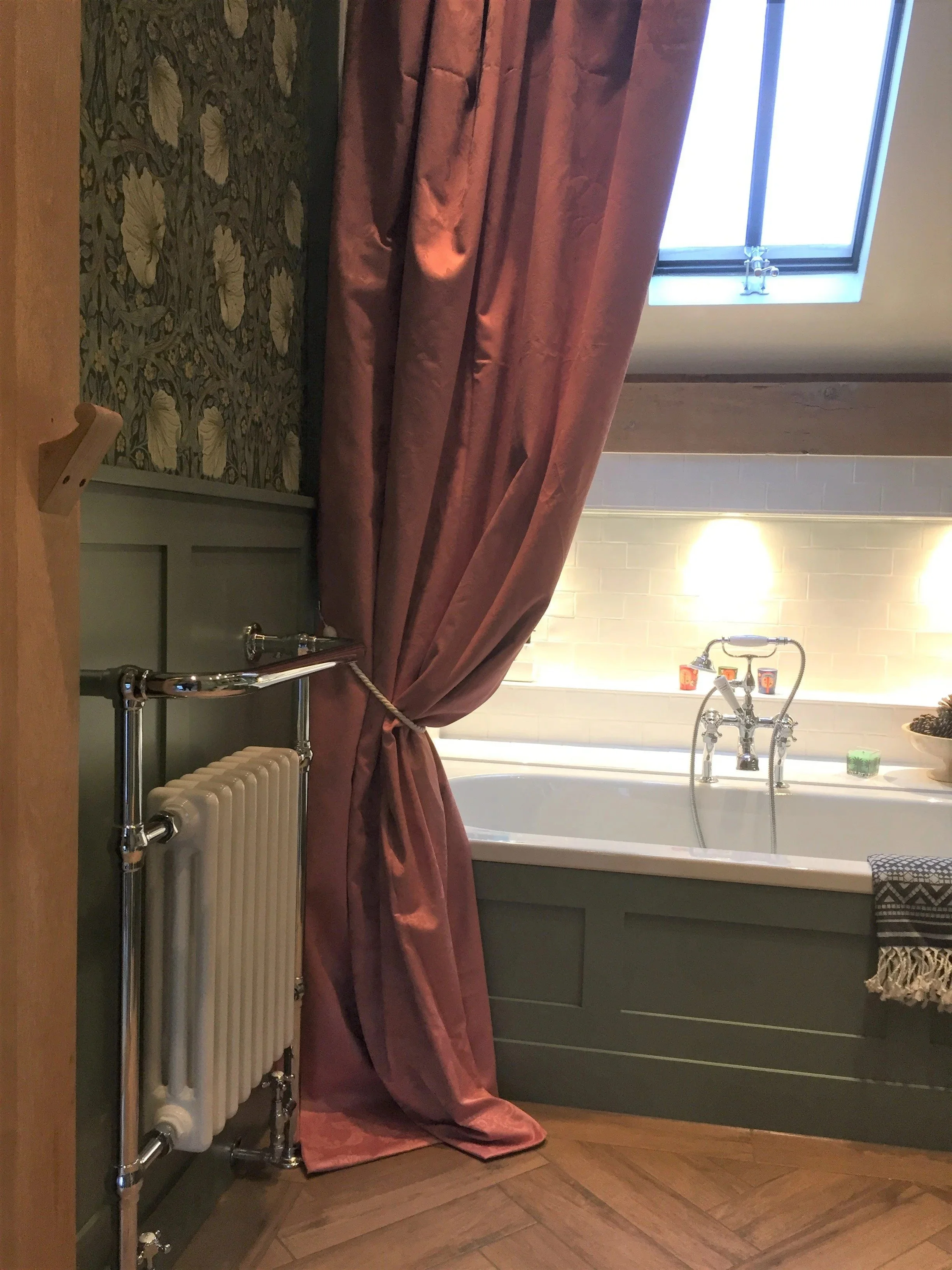Bathroom - Eridge Green - 4.jpg