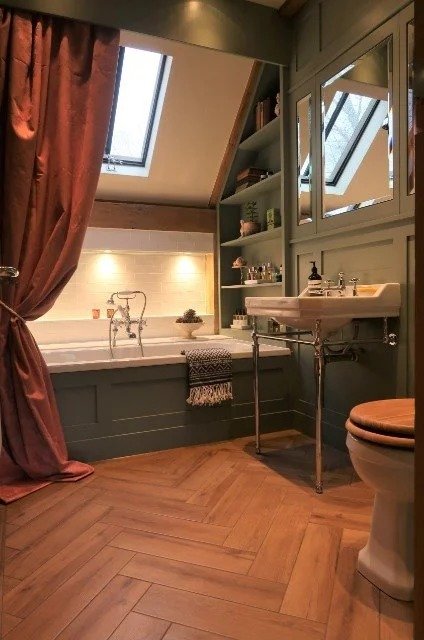 Bathroom - Eridge Green - 16.jpg