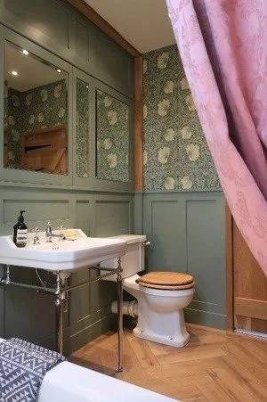 Bathroom - Eridge Green - 31.jpg