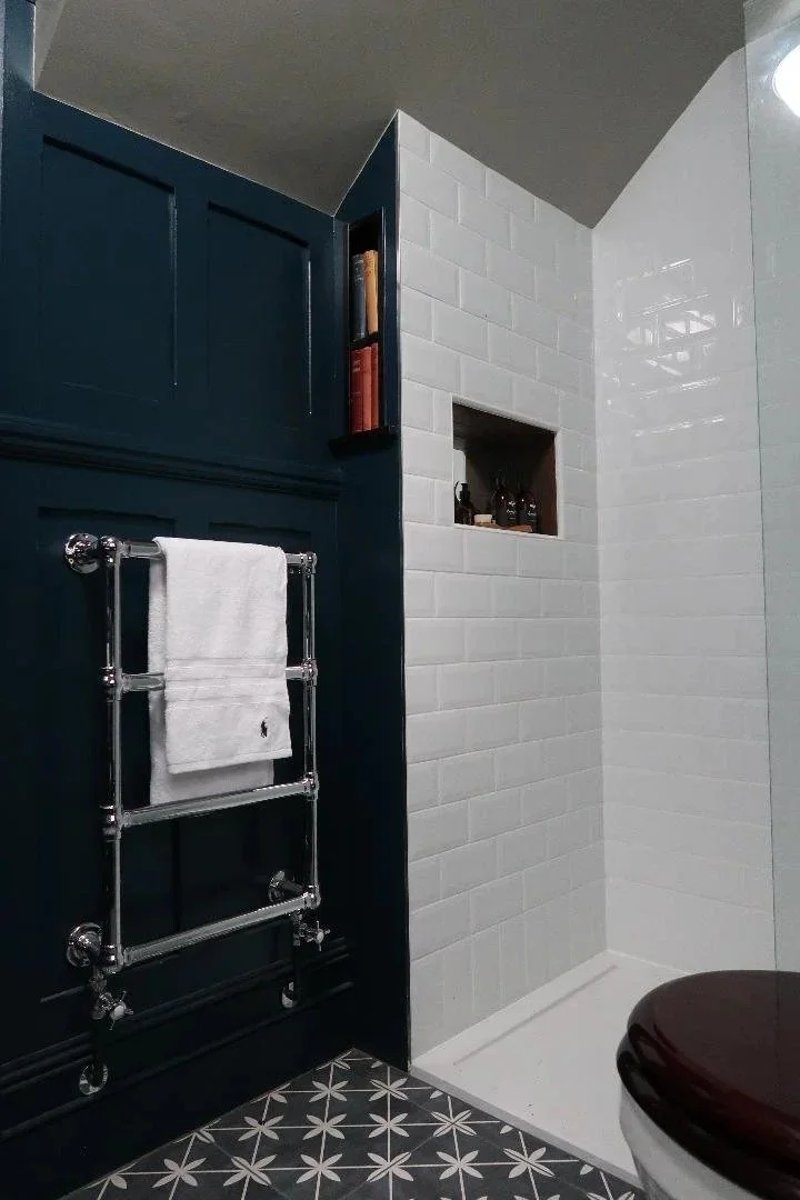 Bathroom - Chelwood Gate 1 - 6.jpg