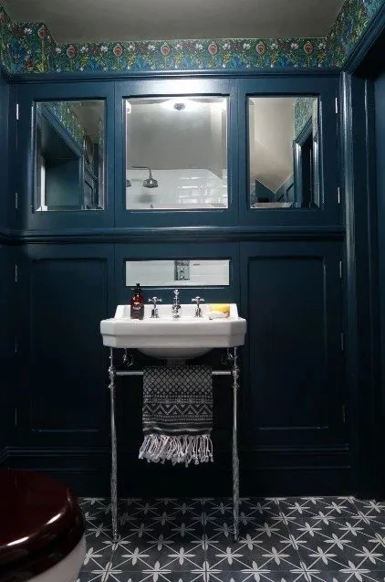Bathroom - Chelwood Gate 1 - 10.jpg