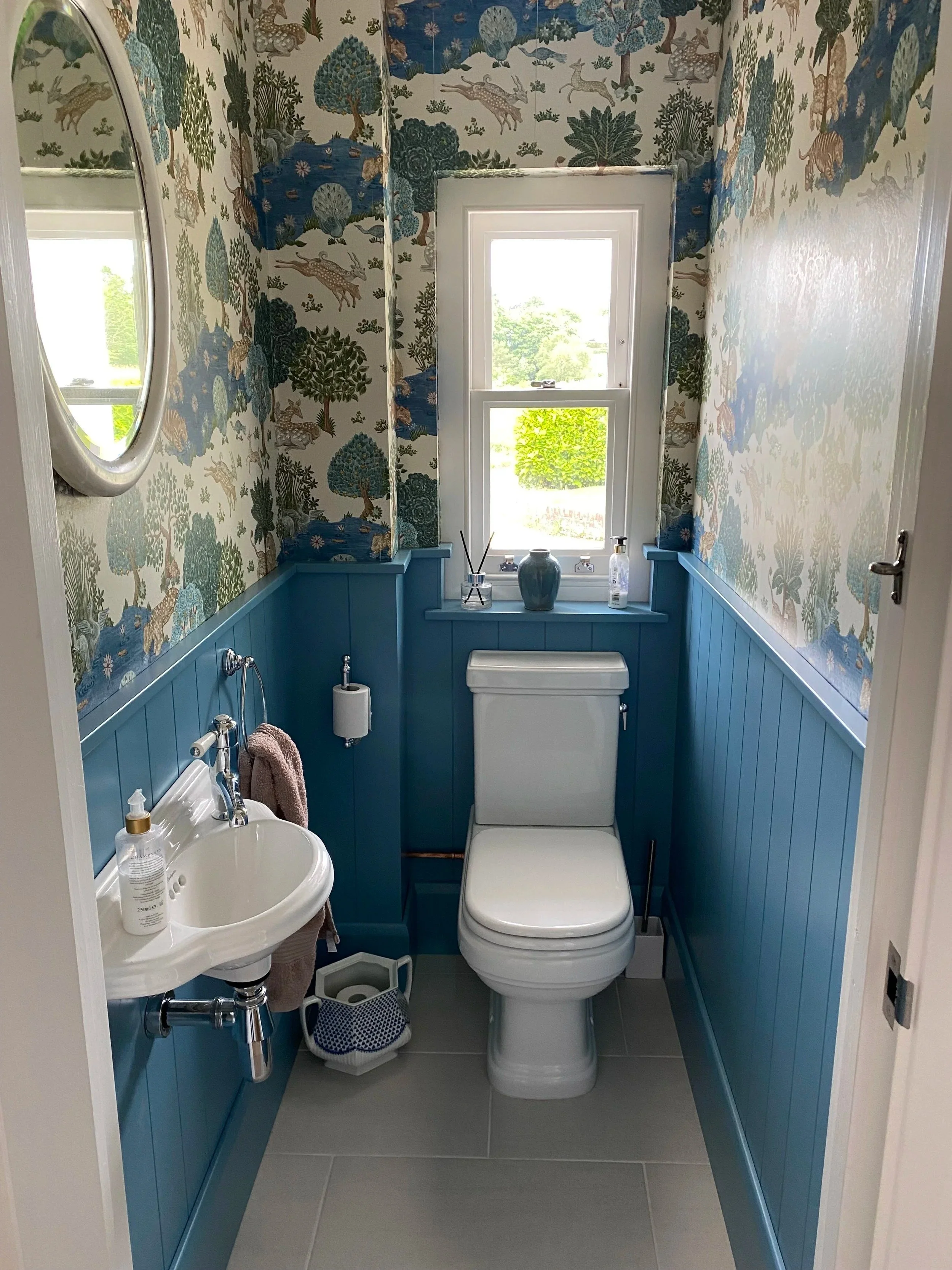 Cloakroom - Hungershall Park - 2.jpg