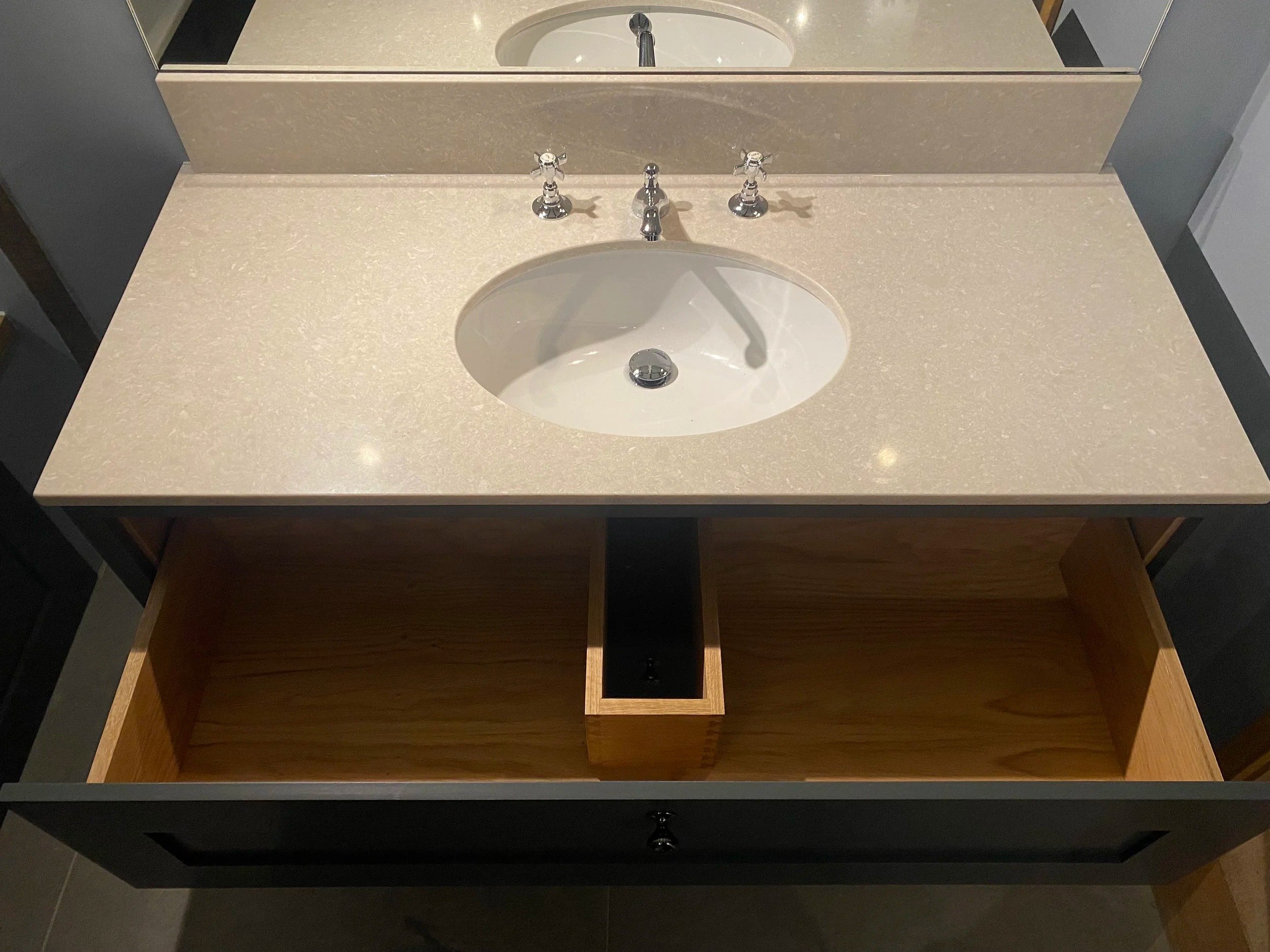 Bathroom Vanity Unit | Eridge Green