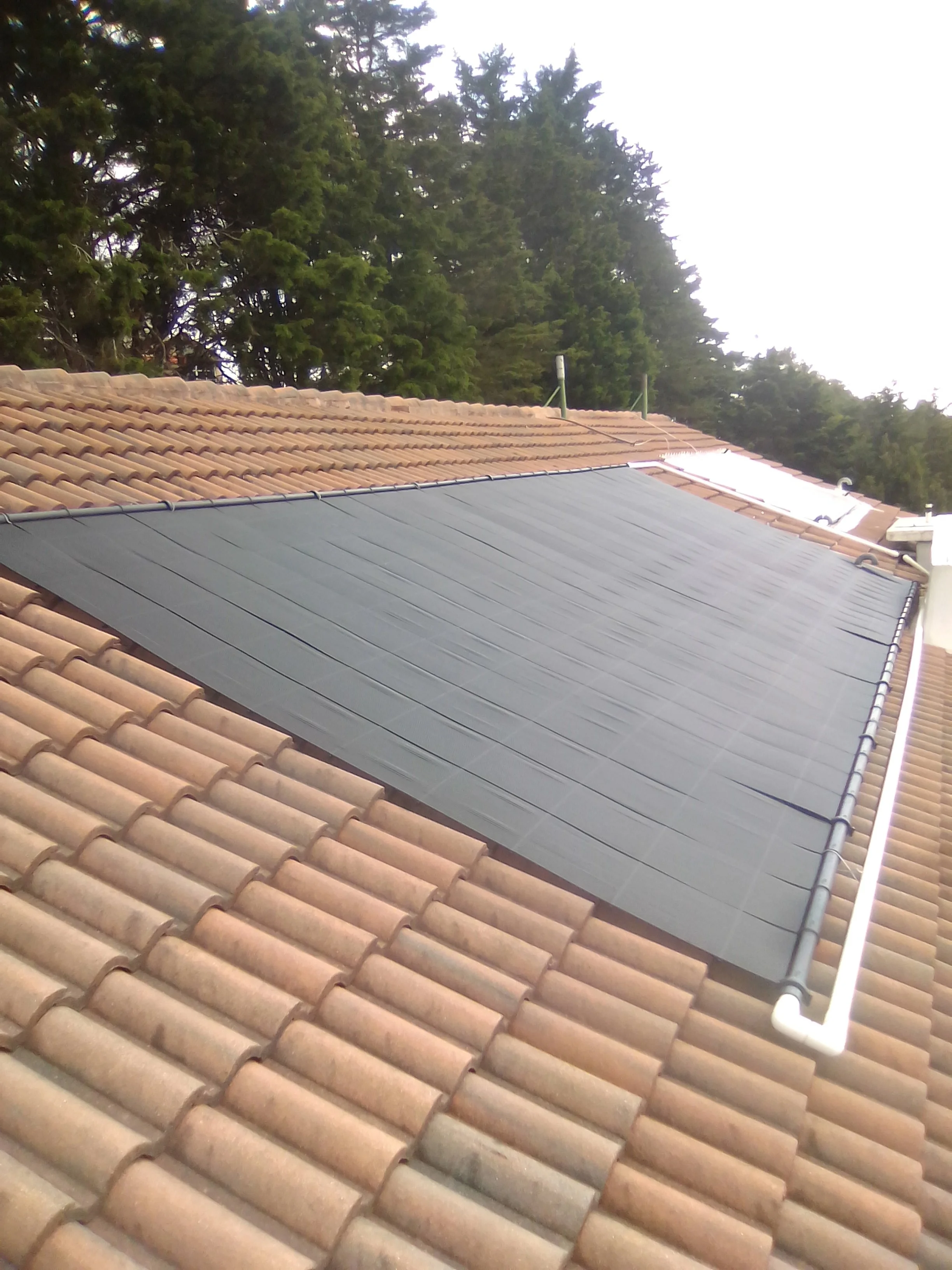 construccion y equipamiento de piscina residencial 2.jpg