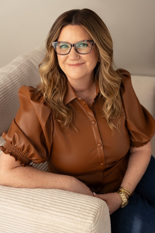 Laurie J Wetzel