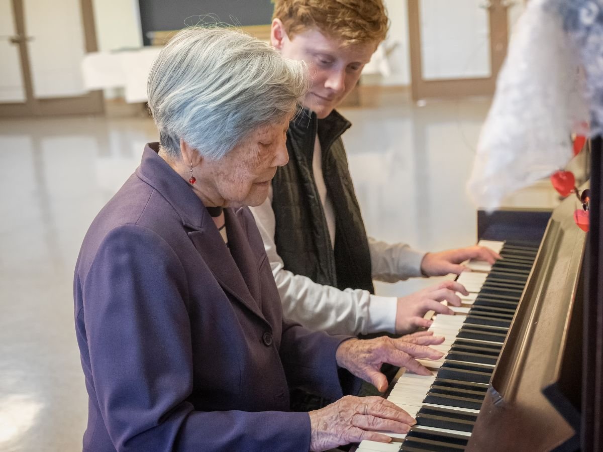 Harnessing Creative Therapies for Enhanced Emotional Well-being in Seniors