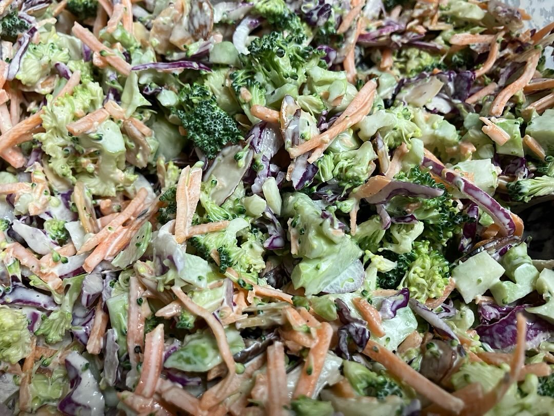 On the menu this week: broccoli slaw, cheesy gooey cauliflower &ldquo;Mac&rdquo; and cheese, and apple cake for Rosh Hashanah. Not pictured: baked breaded chicken and tofu tenders. Yummers!