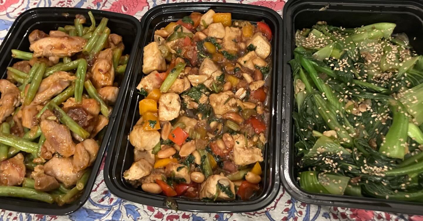 Chinese and Thai food for a client - and a preview of our next delivery menu. 🥡🥢🥠😋