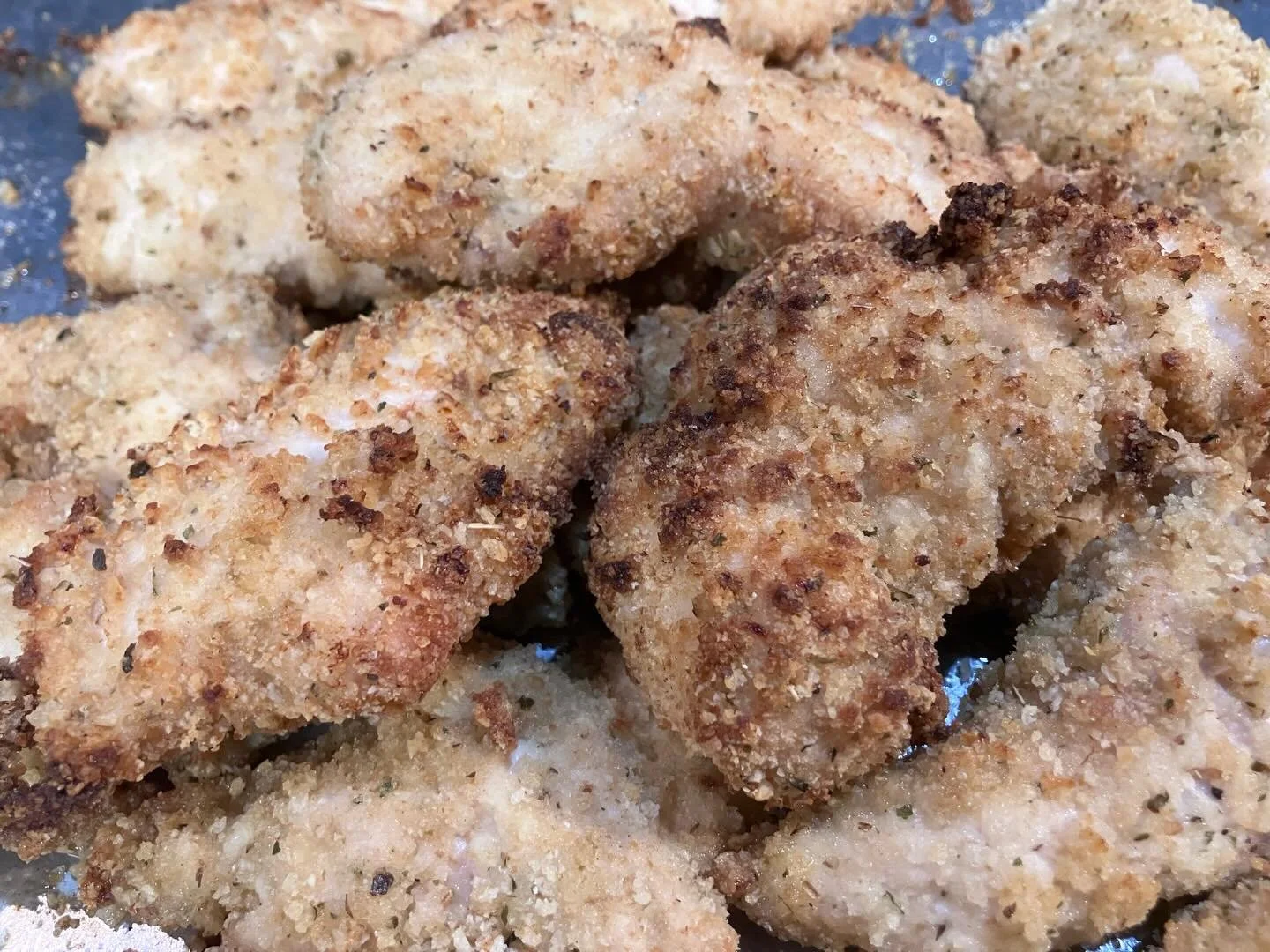 This weeks delivery is springtime spectacular! Buttermilk oven baked chicken tenders with the creamiest garlickiest dillyest ranch dressing ever; orchietta pasta salad with olives, sun dried and cherry tomatoes, capers, fresh basil; lentil salad with