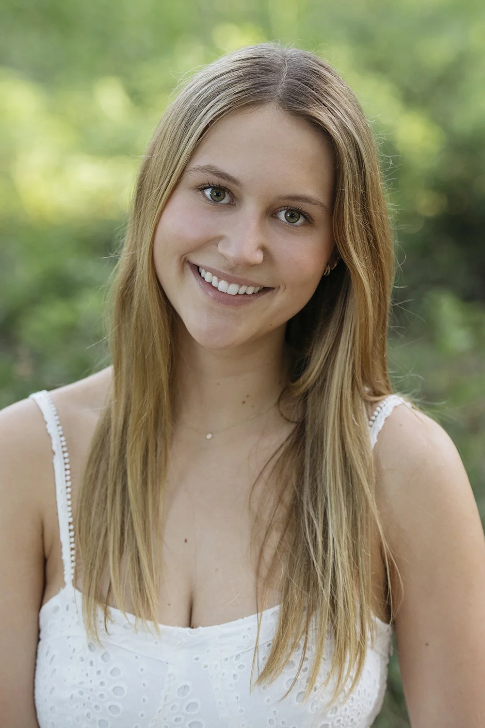 EmmaSenior2025-5701.jpg