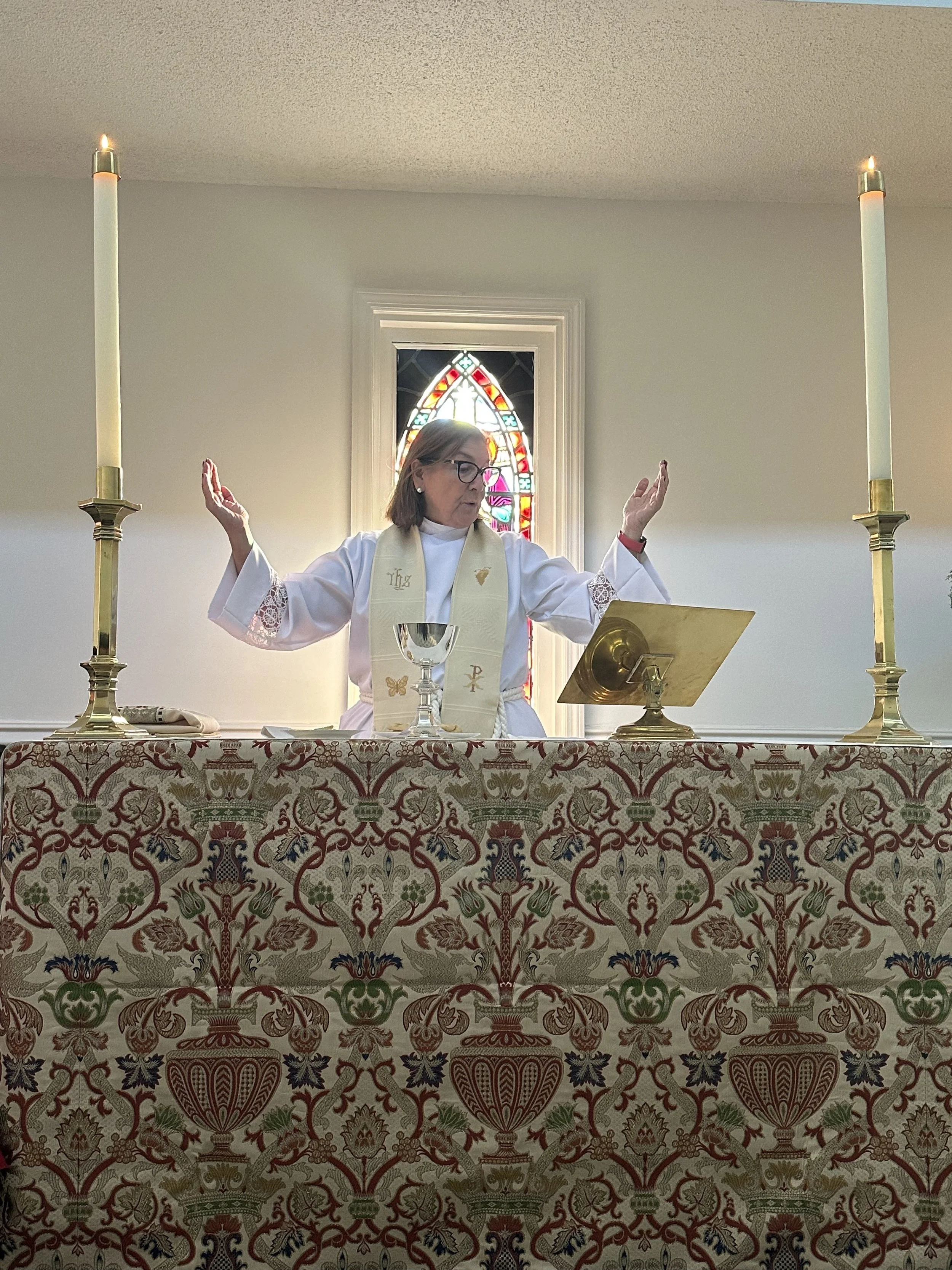 Rev Courtney Alter.jpg