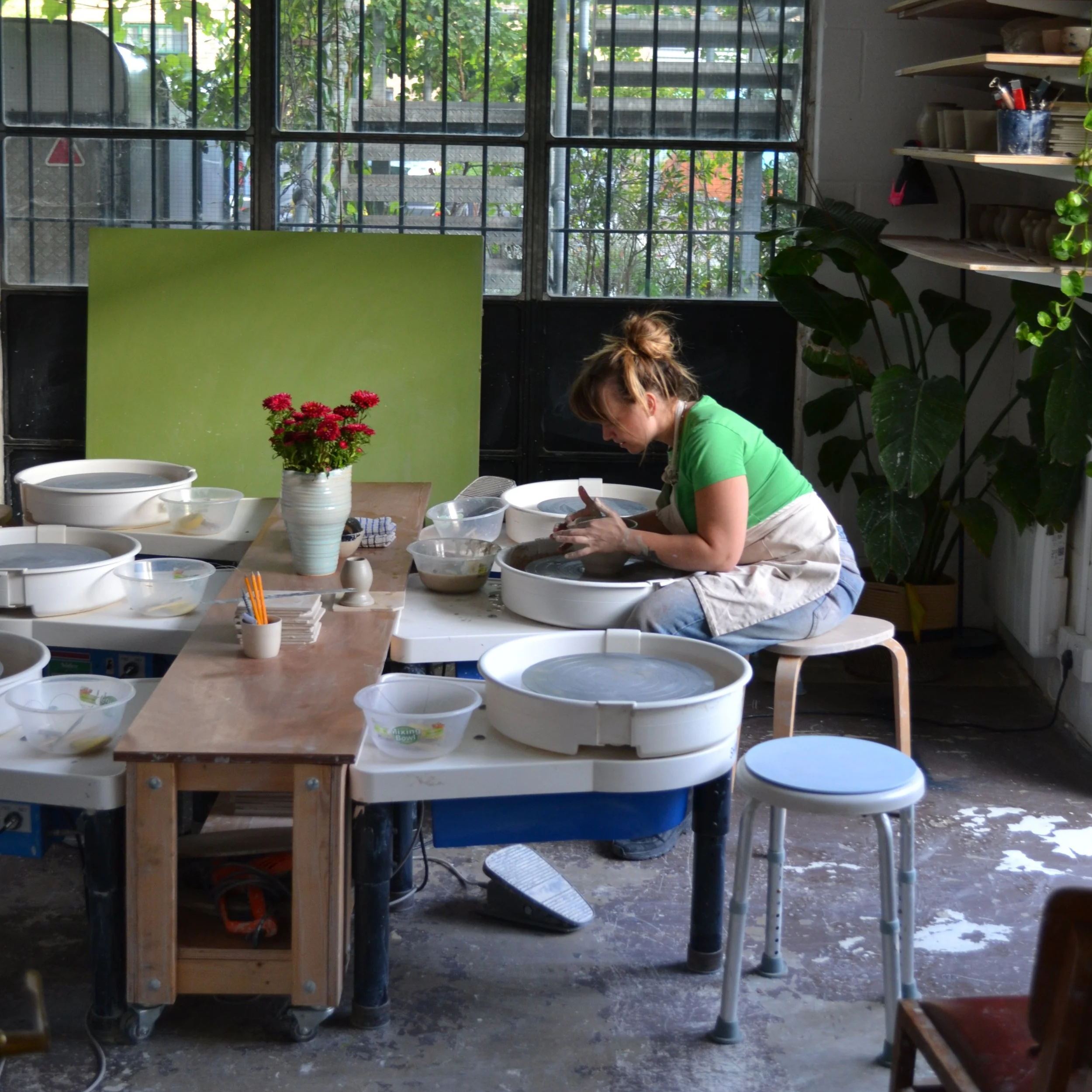 Pottery Teacher (Wheel Throwing)