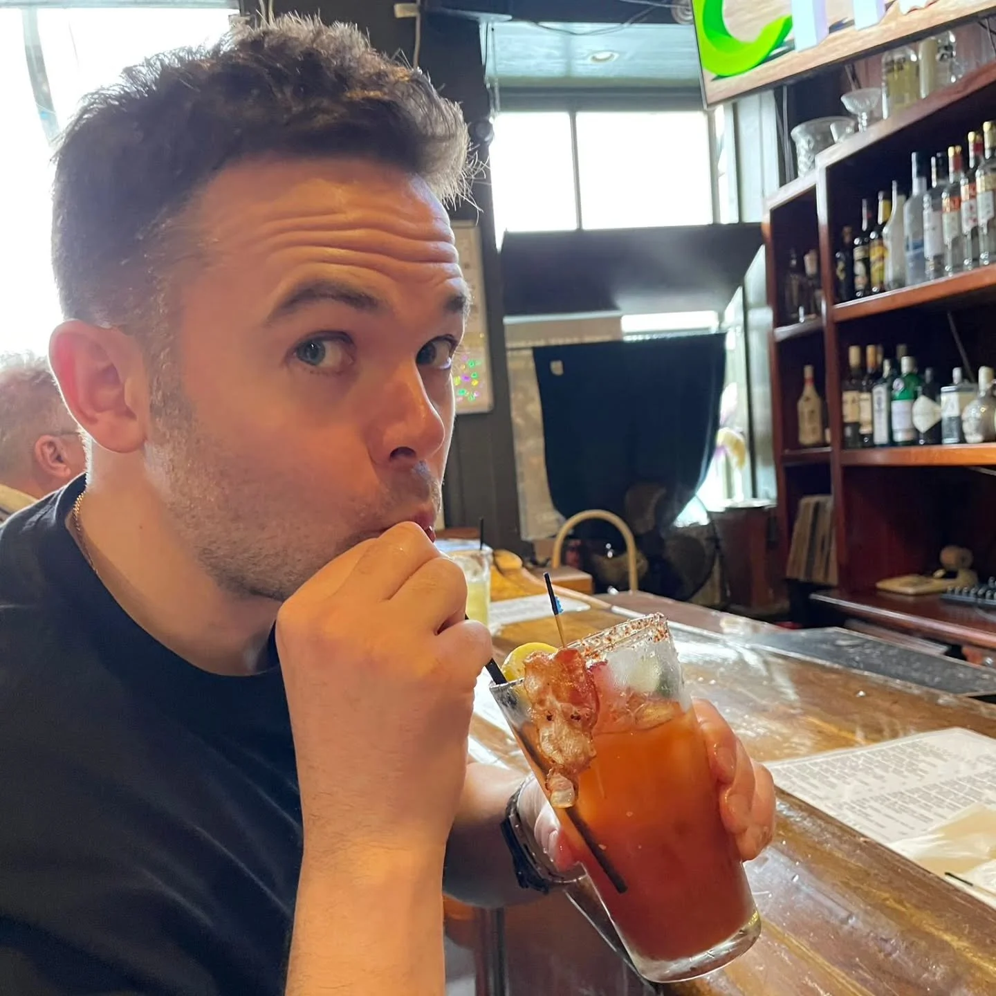 New Orleans 
Fuelled by tacos for a brilliantly busy, intense and slightly chaotic few days coming up at @folk_alliance with @ricrogass my right hand man from The Sinners 🎸