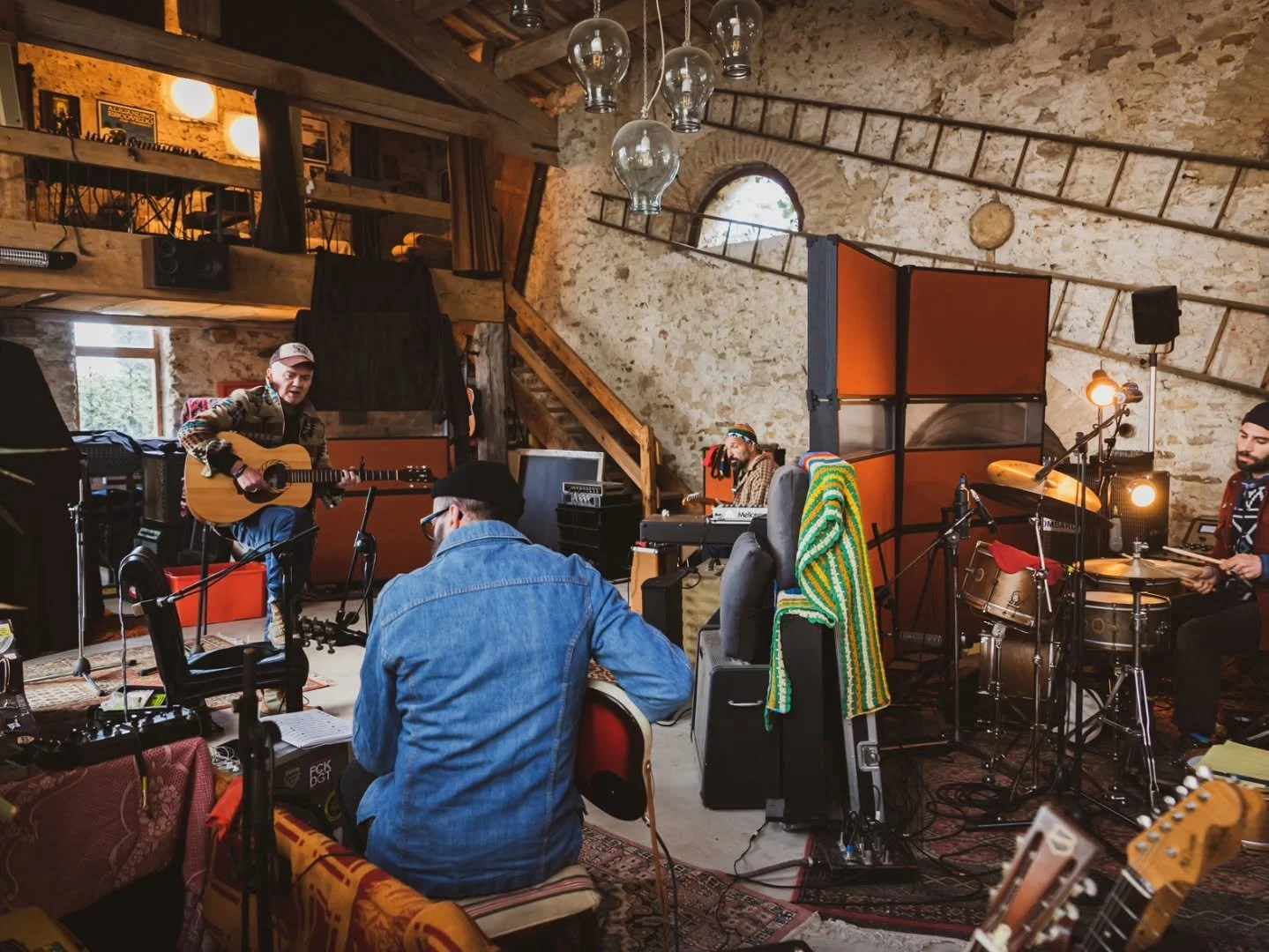 The Making of Spirit Ridge 🌄
Good to look back on the recording of Spirit Ridge as it comes up to the first anniversary of its release. Thanks to everyone who's supported the album and my music this last year 🙏 ❤️

Spirit Ridge was recorded in at C