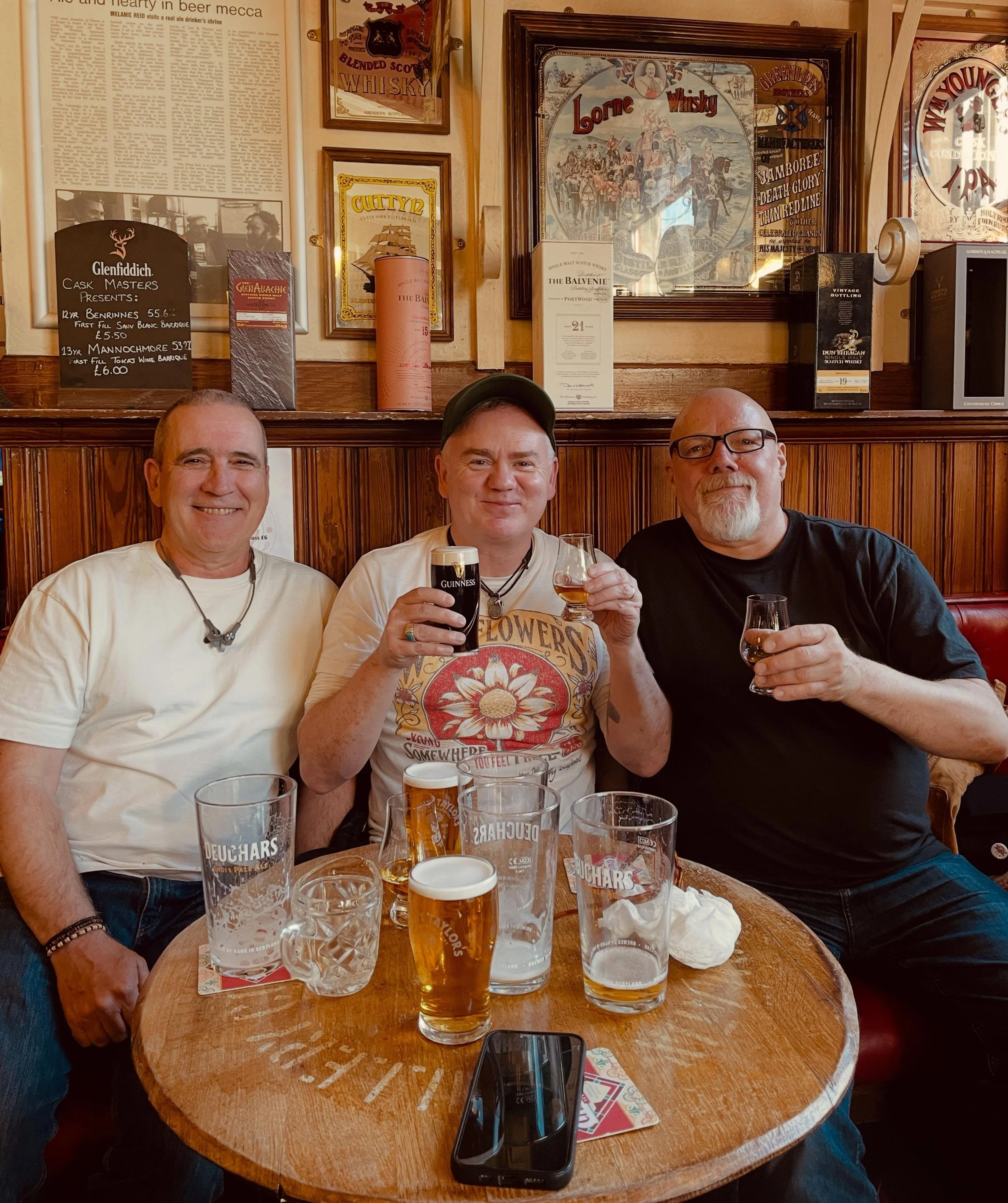 So great meeting up with my dear old friends @kmcgsir &amp; @stuartmclean8 at @athleticarms #Diggers 🥃&hearts;️🥃