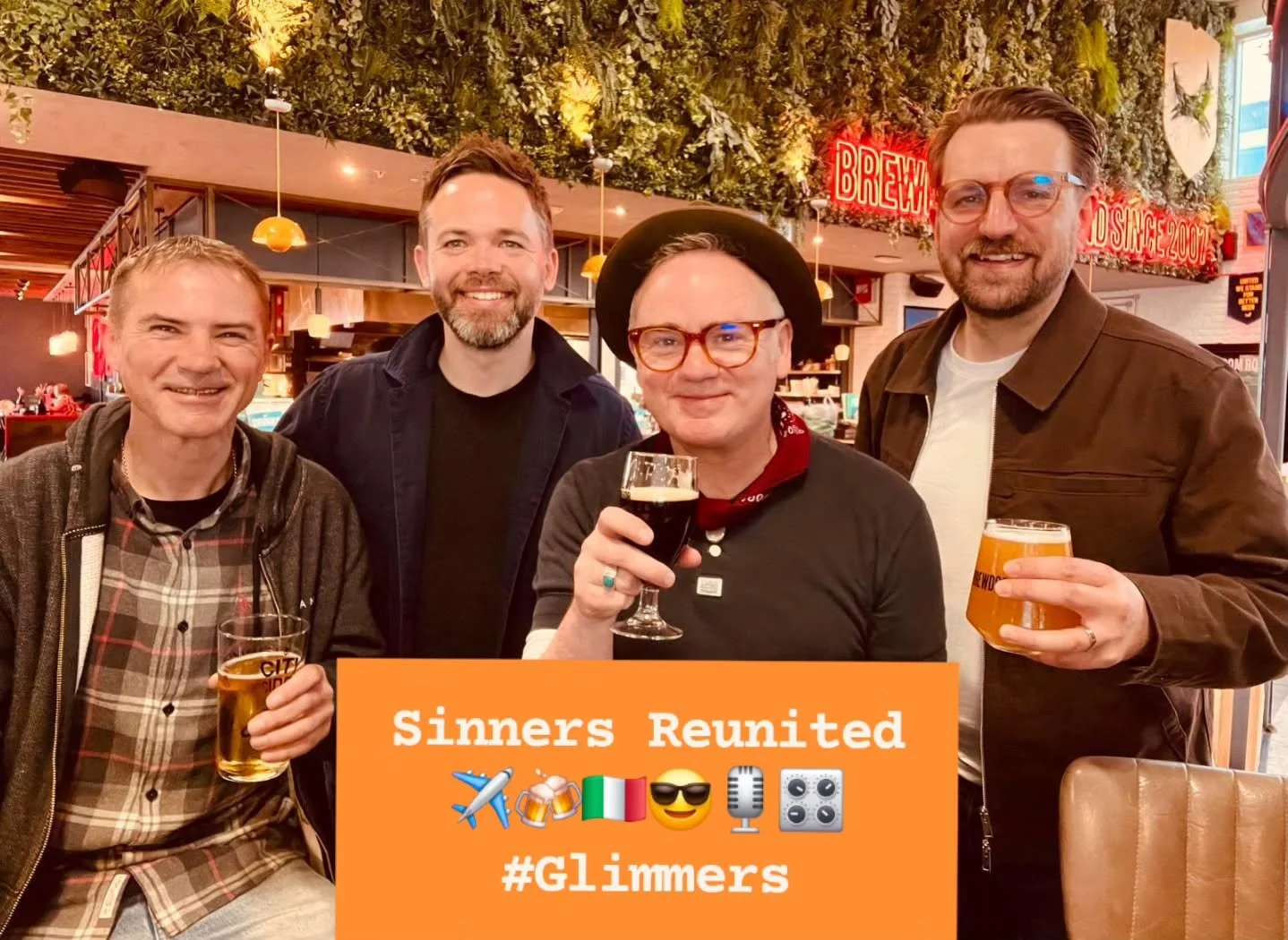 Exciting times! ✈️🇮🇹😎🎙🎛

Italy bound with Sinners #PipCardwell @ricrogass @admackmusic to start work on recording our new album Glimmers ✨️