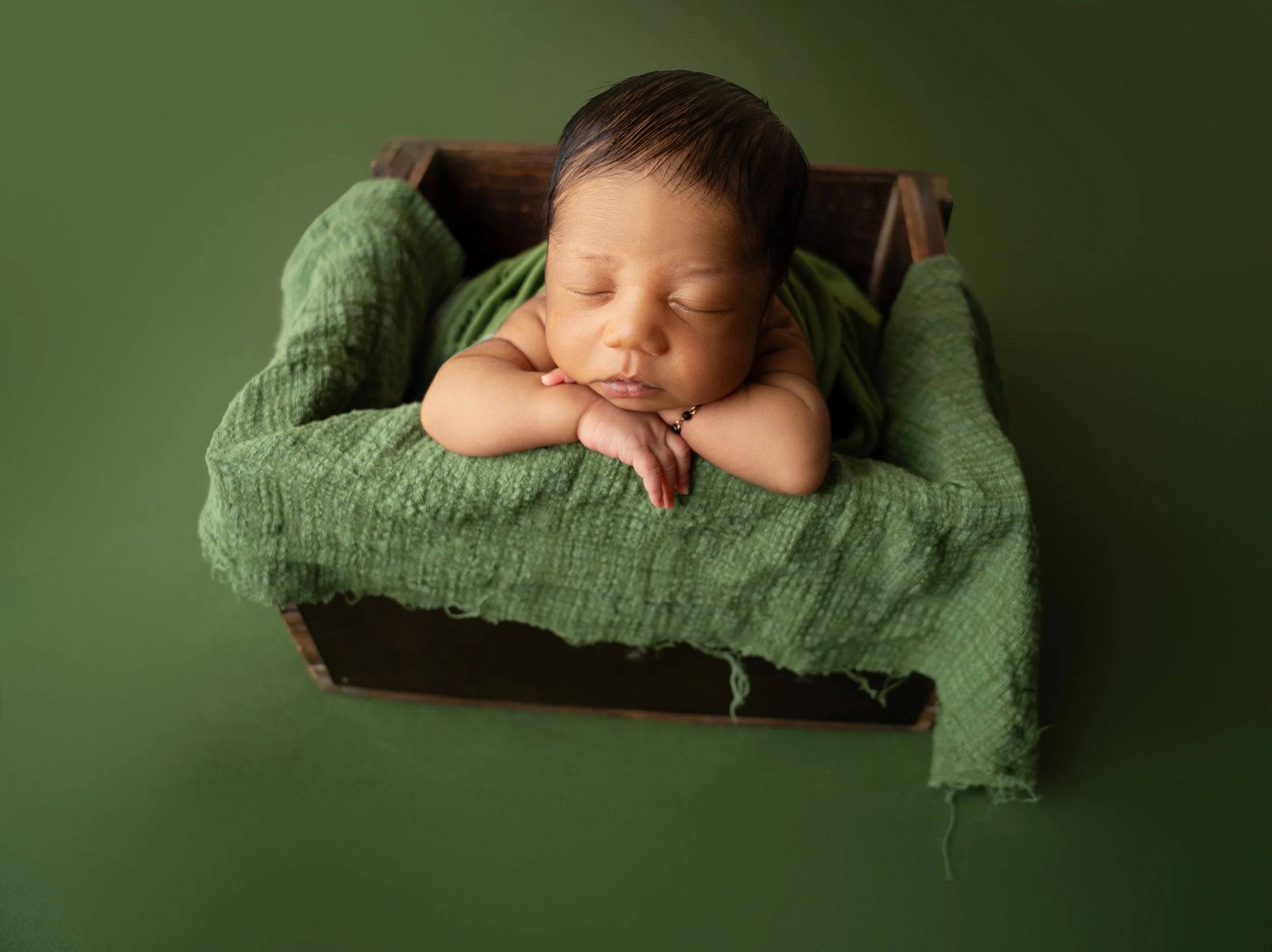The Raleigh Newborn Photographer Experience