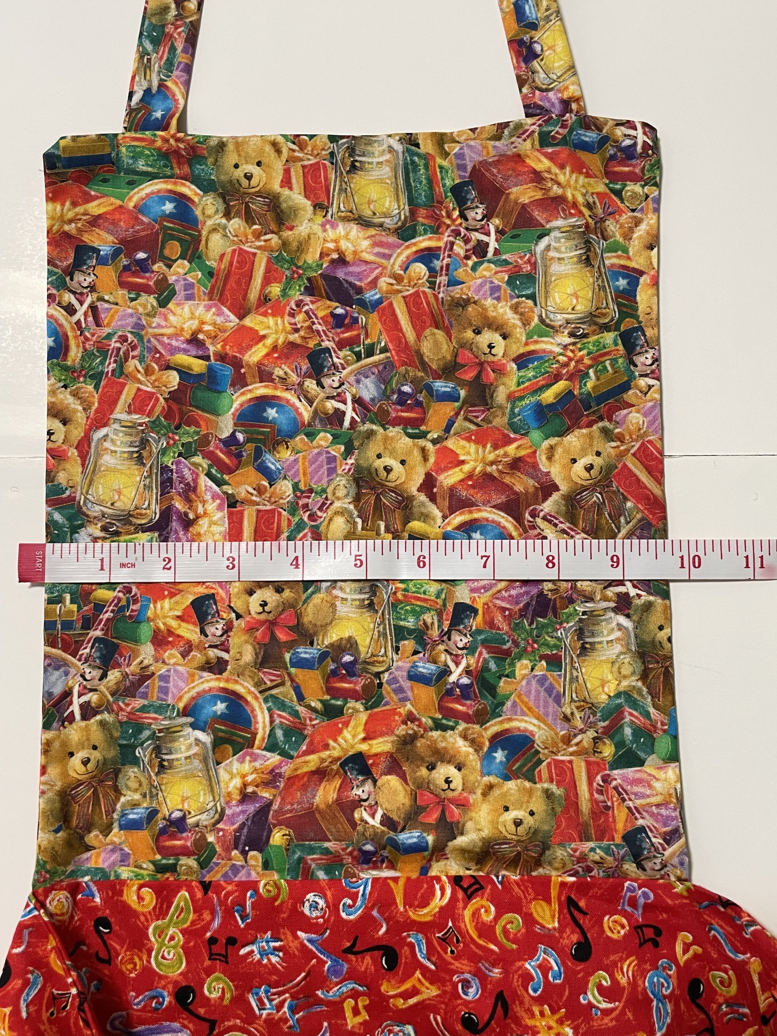 Toy.3.bib width.jpg