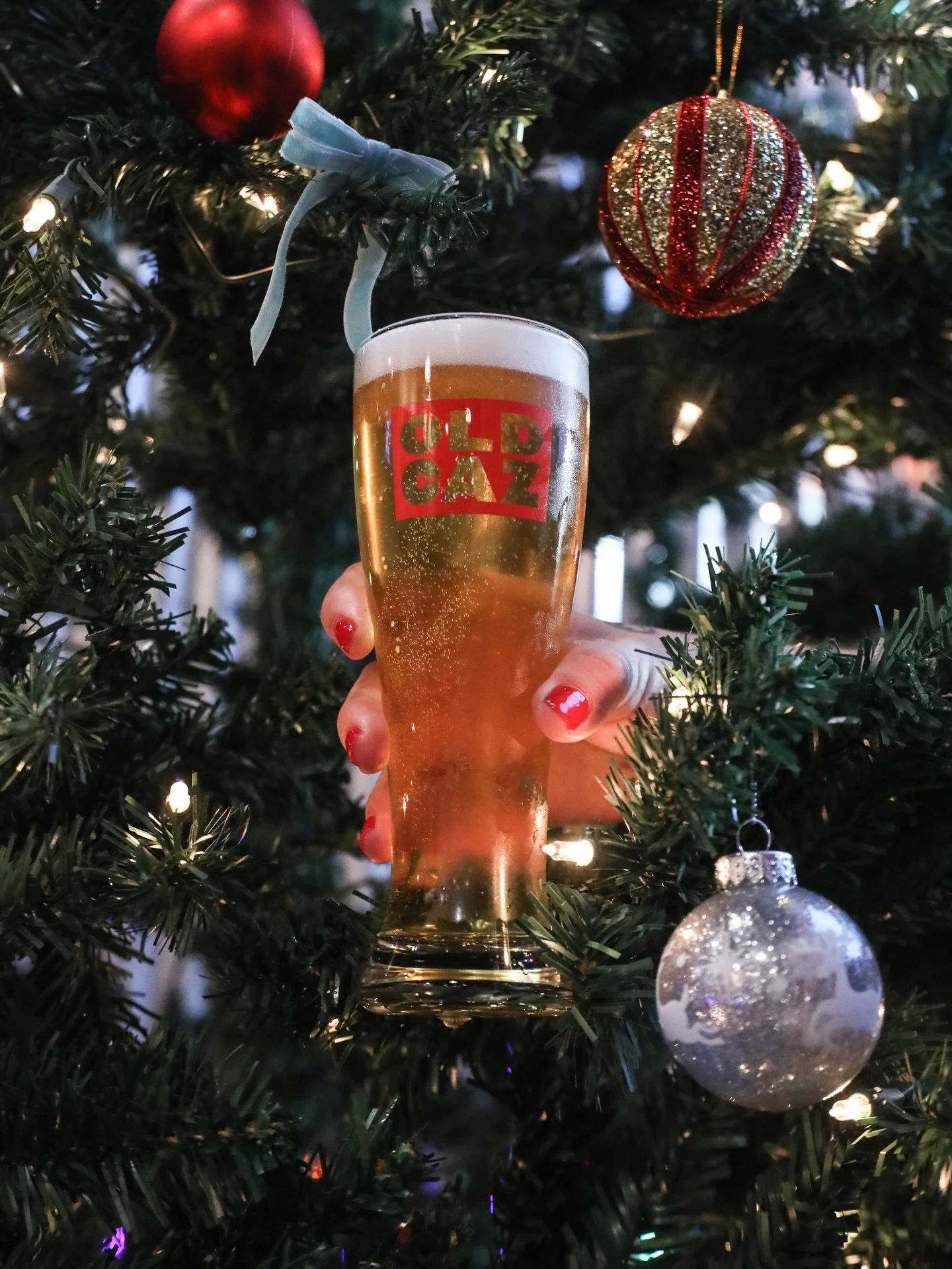 Merry Christmas from the Caz Crew! 🎄

We have one mission today: relax as much as humanly possible while eating and drinking until our hearts are content. 

Hopefully you are able to enjoy the day off and see loved ones, maybe even with a pint or tw