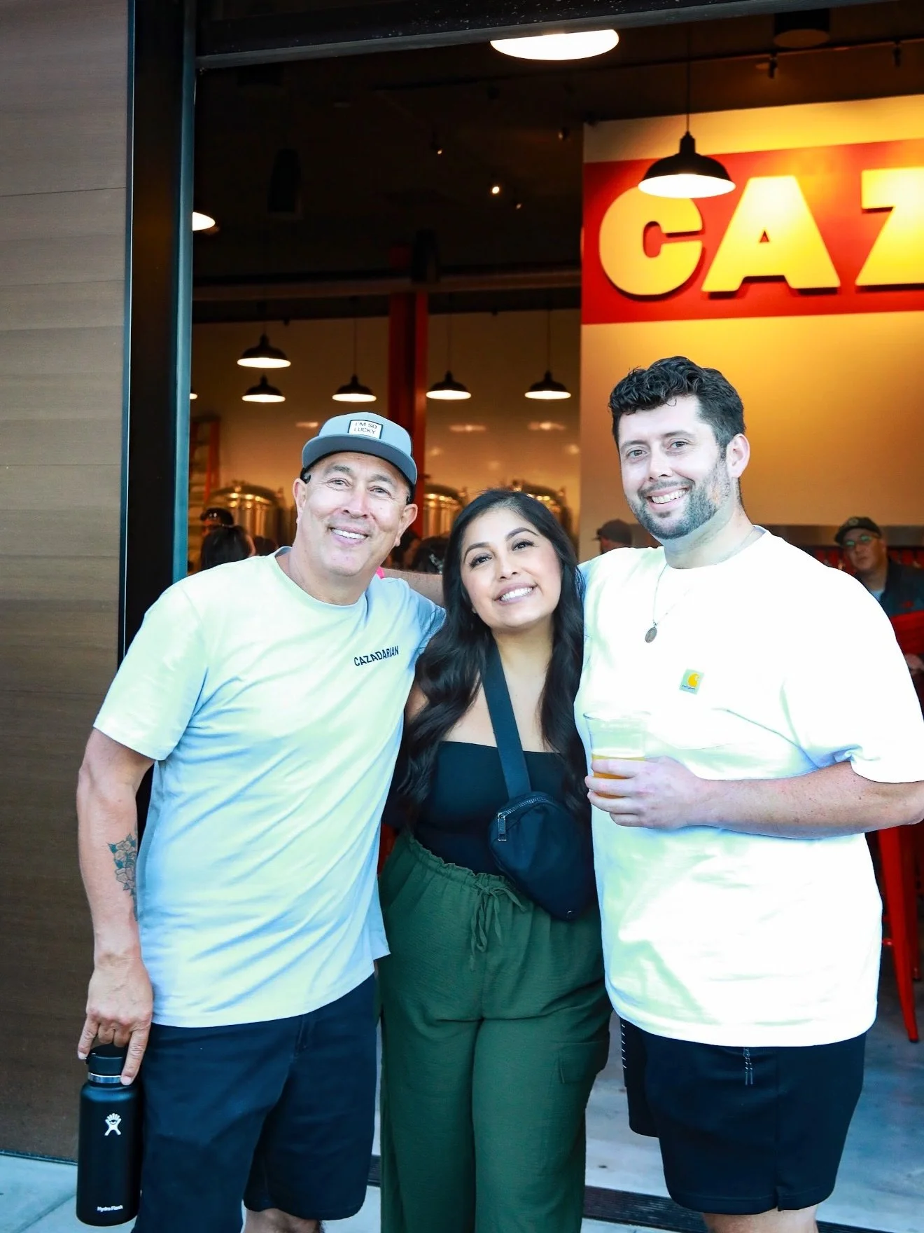 Sundays at the brewpub.

First photo: familiar faces, playing it normal.

Second photo: the same people, once Sunday settles in and the week feels a little farther away.

We&rsquo;re open at 11. @elparientechucky on the patio from 12&ndash;7. If you&