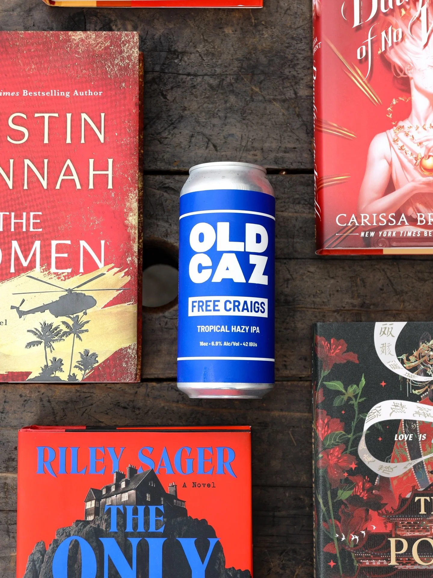 Sun&rsquo;s out, beers up 🍻

We&rsquo;ve got @betweenthelinesmbs rolling through CAZ today&mdash;good reads, and that easy Saturday pace.

And @galvanseatery is posted up all day bringing the heat&mdash;come hungry, they&rsquo;ve got you covered.

I