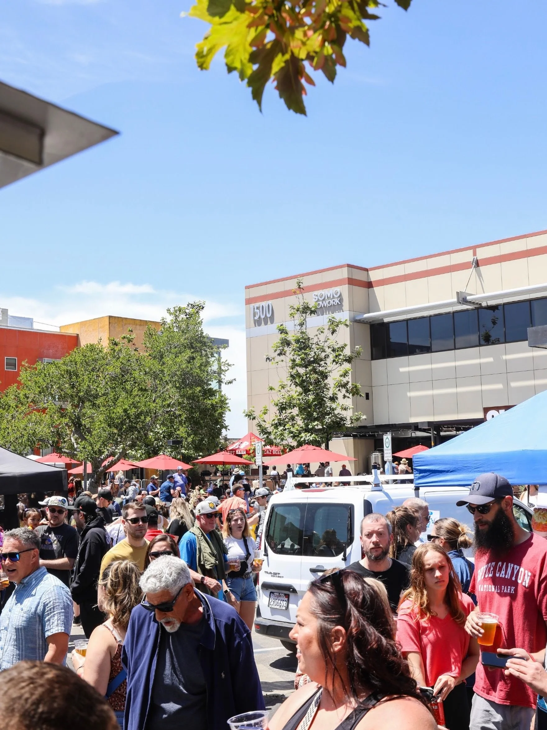 A packed parking lot, food vendors, cold beer, and a whole lot of people who showed up hungry&hellip;

If this photo feels familiar, trust your instincts 😏

Clash of the Cuisine is coming. 🍴⚔️

Until then, join us today at the brewpub for Saturday 