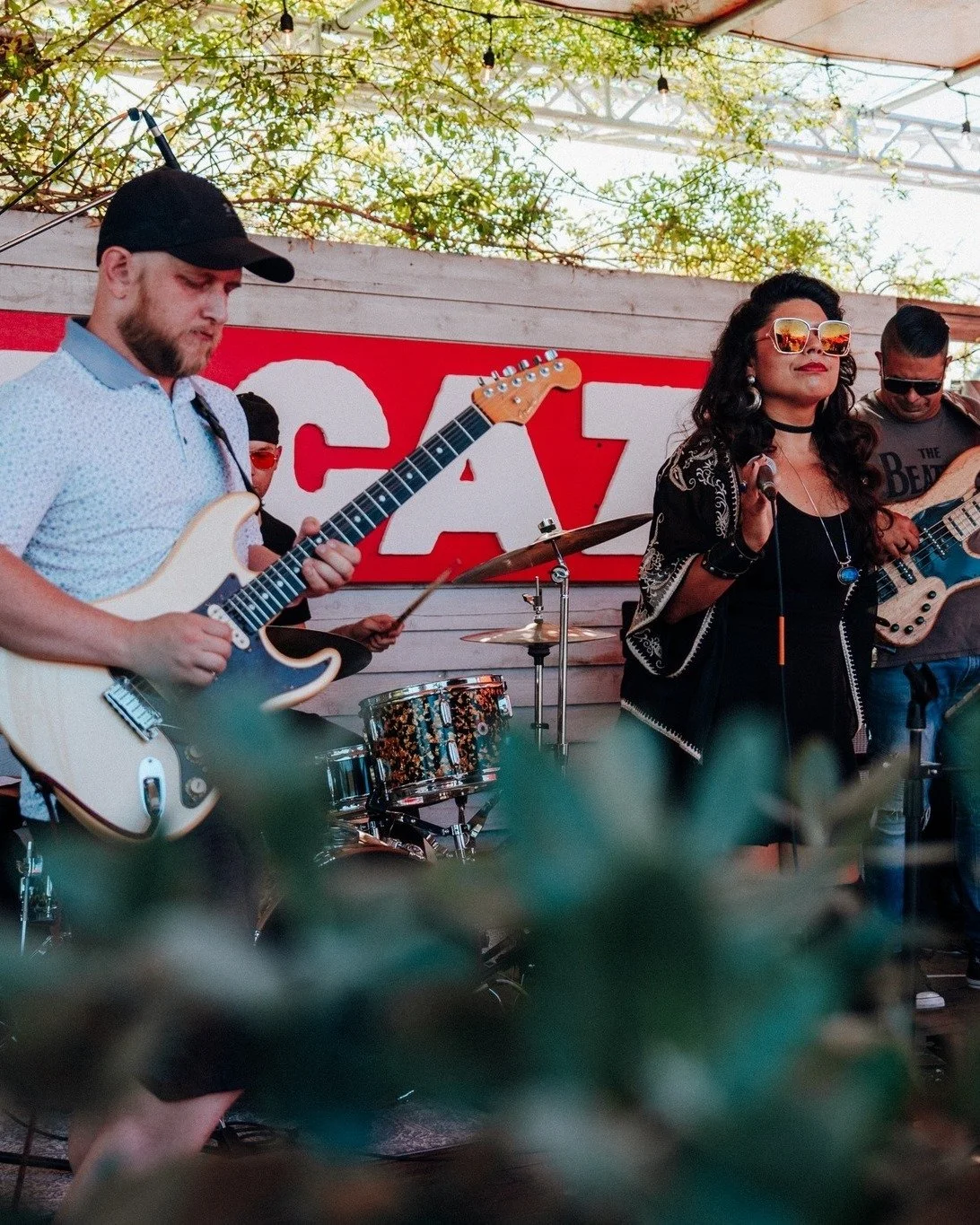 The heatwave is winding down and the weather tonight is beautiful. Perfect timing for a night in the Backyard.

Neon Lotus from Santa Rosa is back and they&rsquo;re on from 6 to 8pm.

Caz Eats is firing wood-fired pizzas out of the kitchen with fresh
