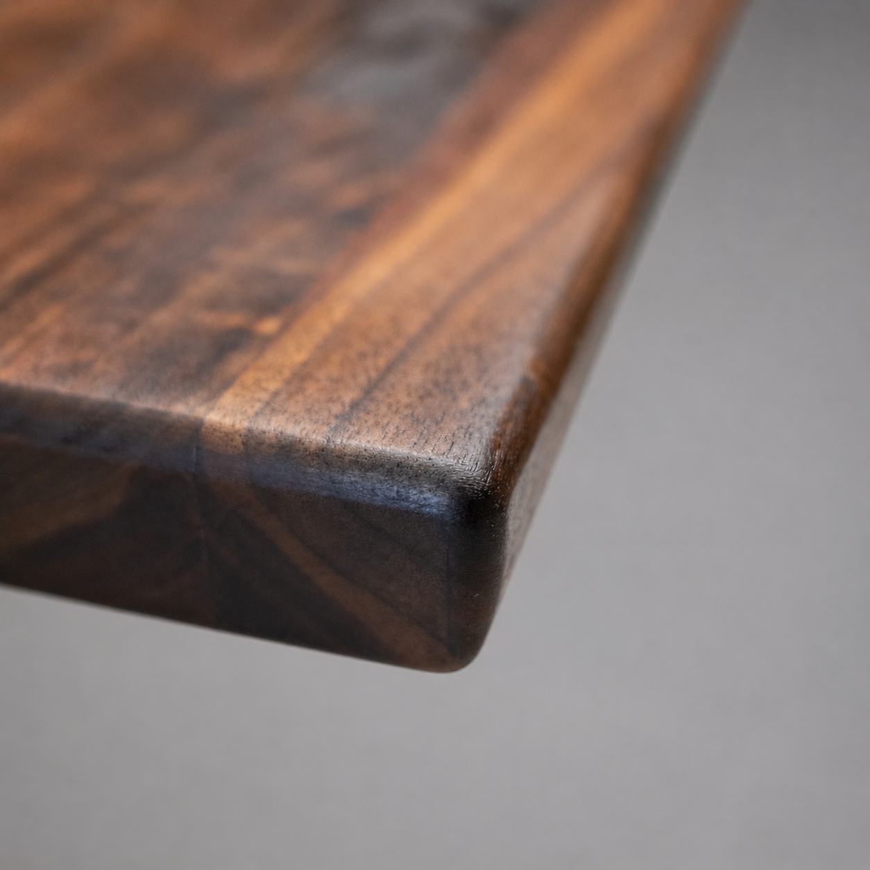 Table en noyer sur mesure