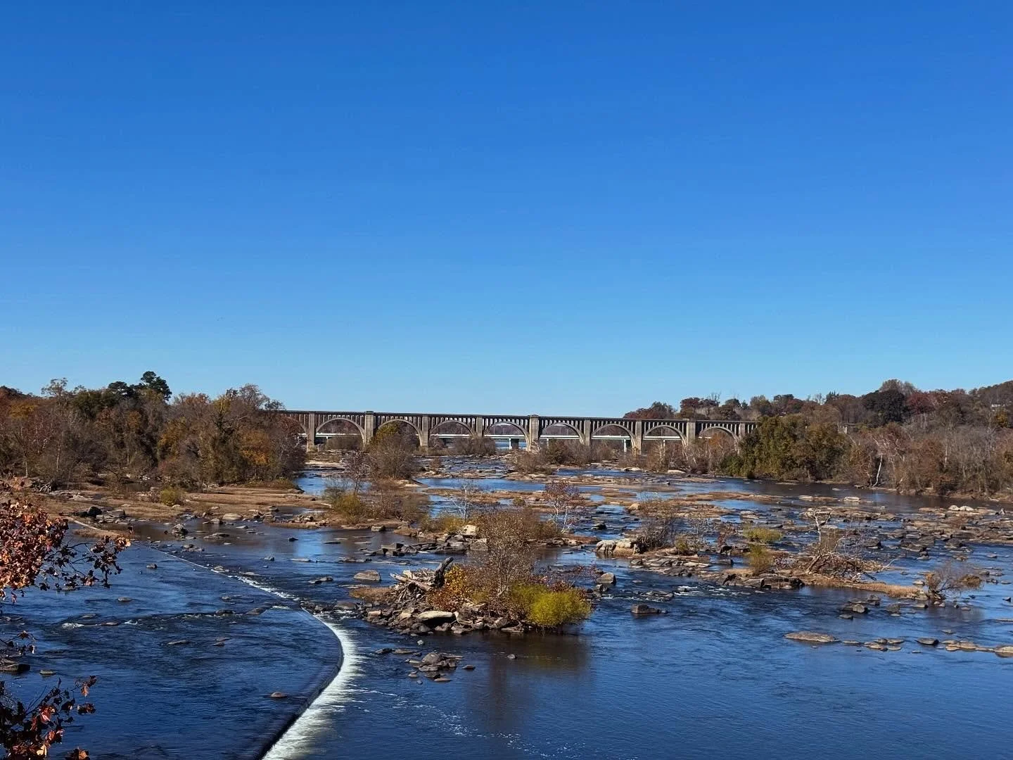 The Park at Salisbury is just 25-30mins from scenic Belle Isle. Get out and explore Richmond's natural beauty🌳
