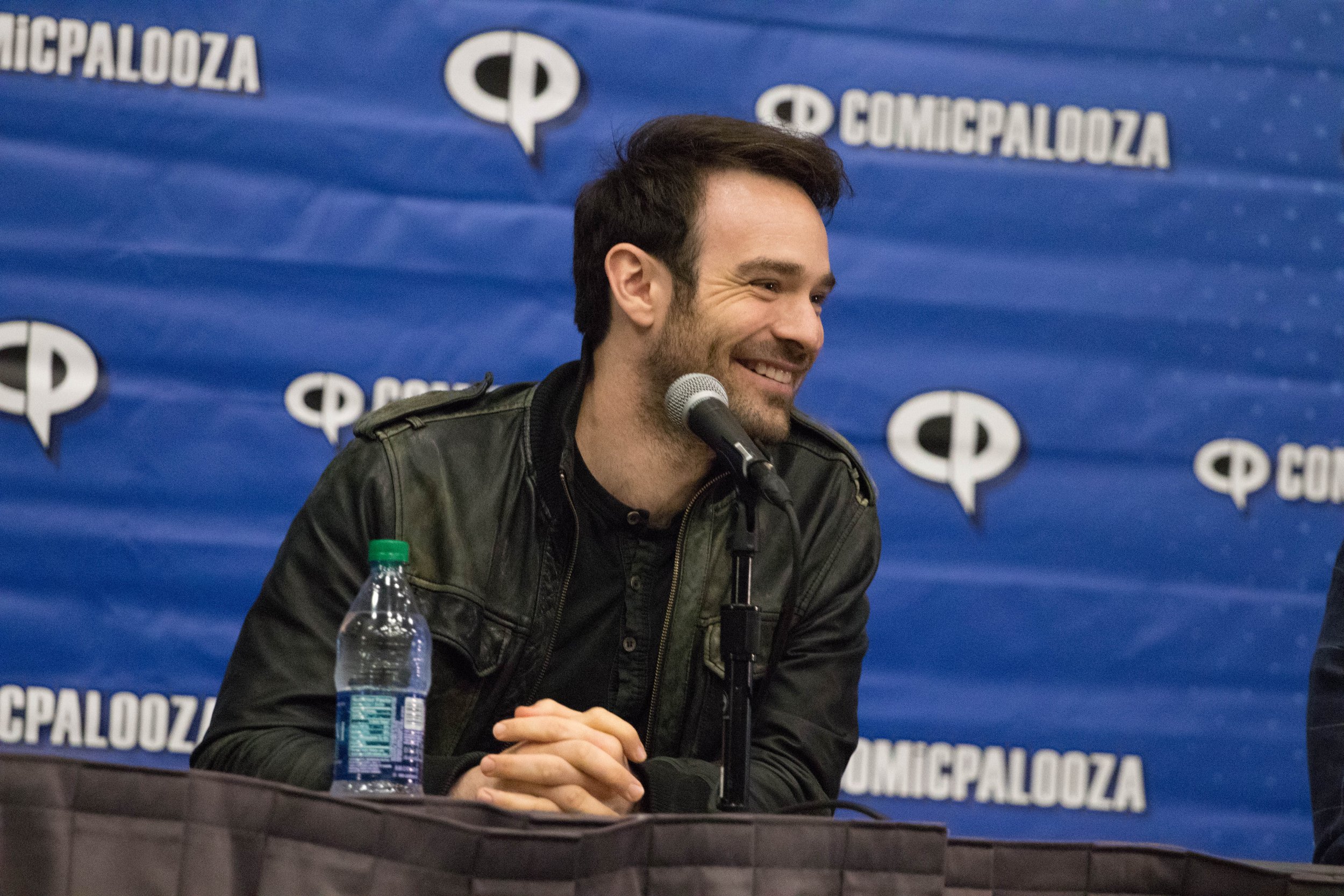 Charlie Cox, from Netflix's "Daredevil" speaking at a Q&A with fans in attendance.