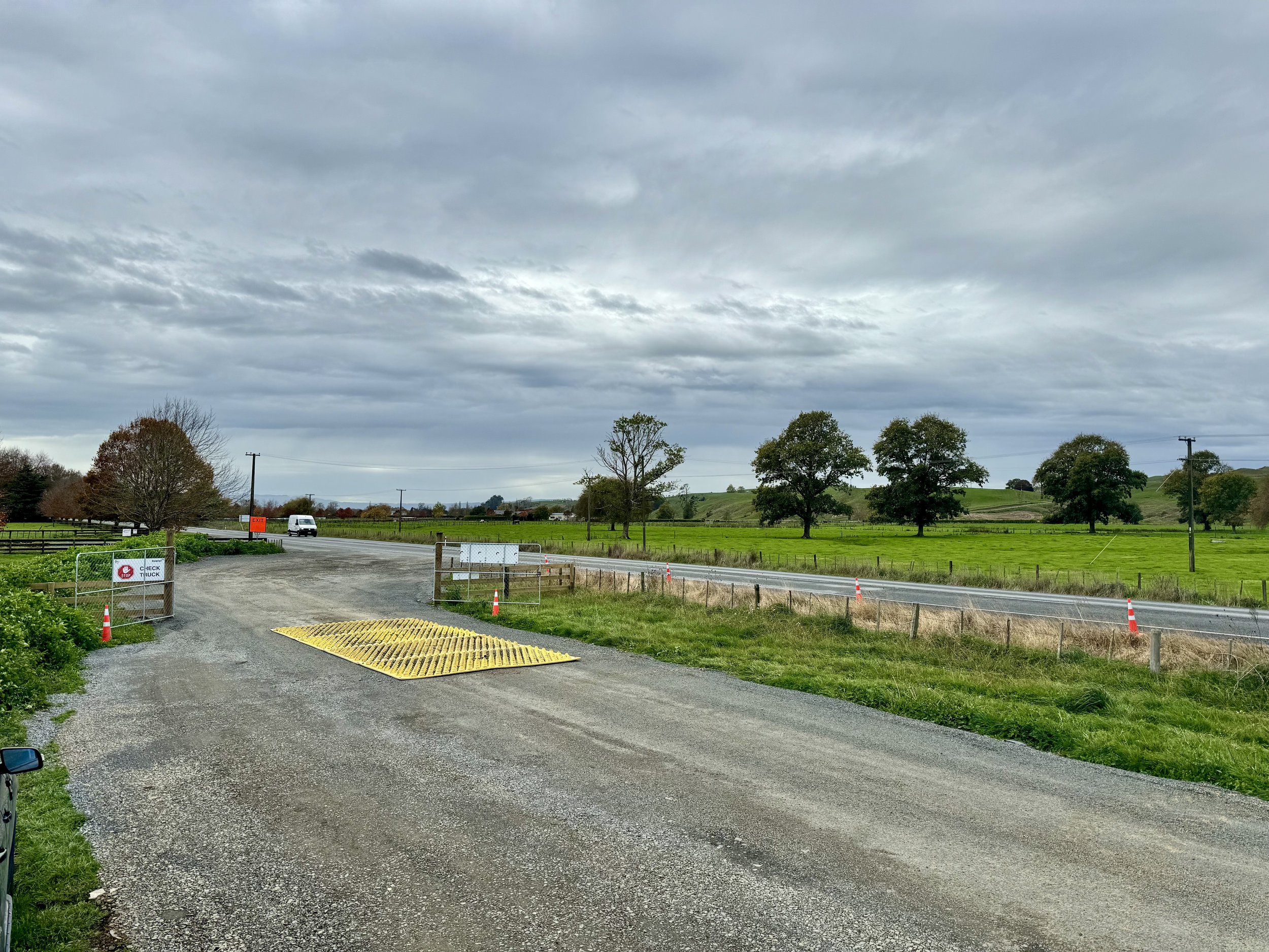 Downer-Construction-New-Zealand-State-Highway-1-SH1-State-Highway-29-SH29-Roundabout-Construction-Entrance-Construction-Exit-Rumble-Grid-FODS-Trackout-Control-System-27.jpeg