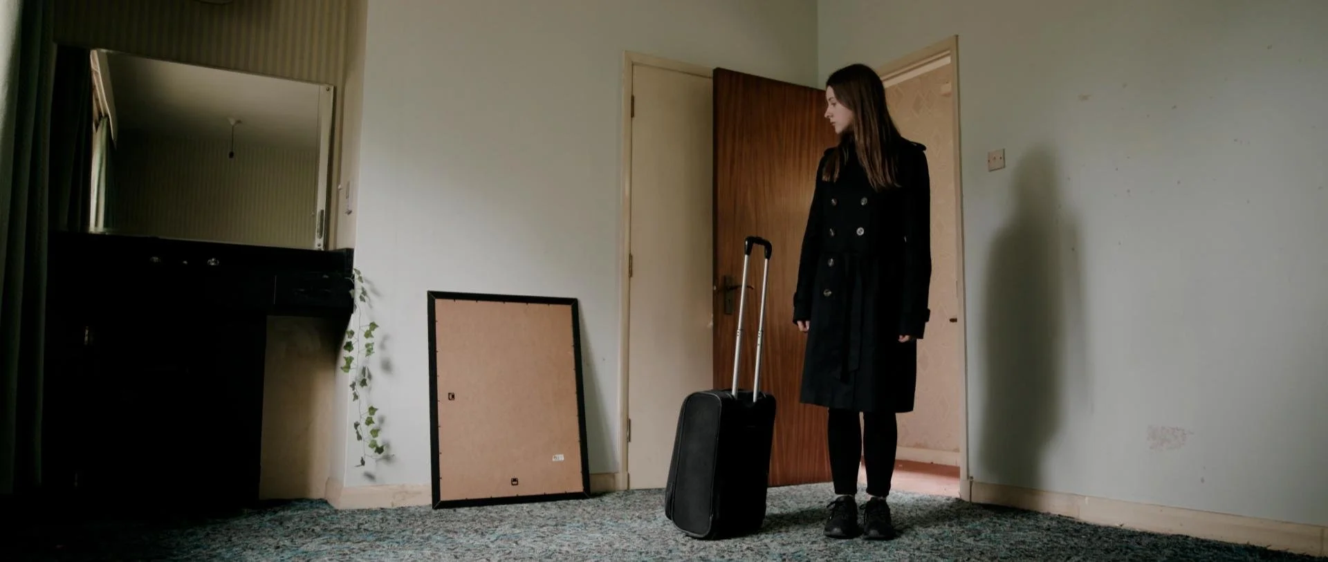 Untitled Project_Tom Rosenthal - ETIGAFY (MASTER_2026-04-06_19.16.45.jpg