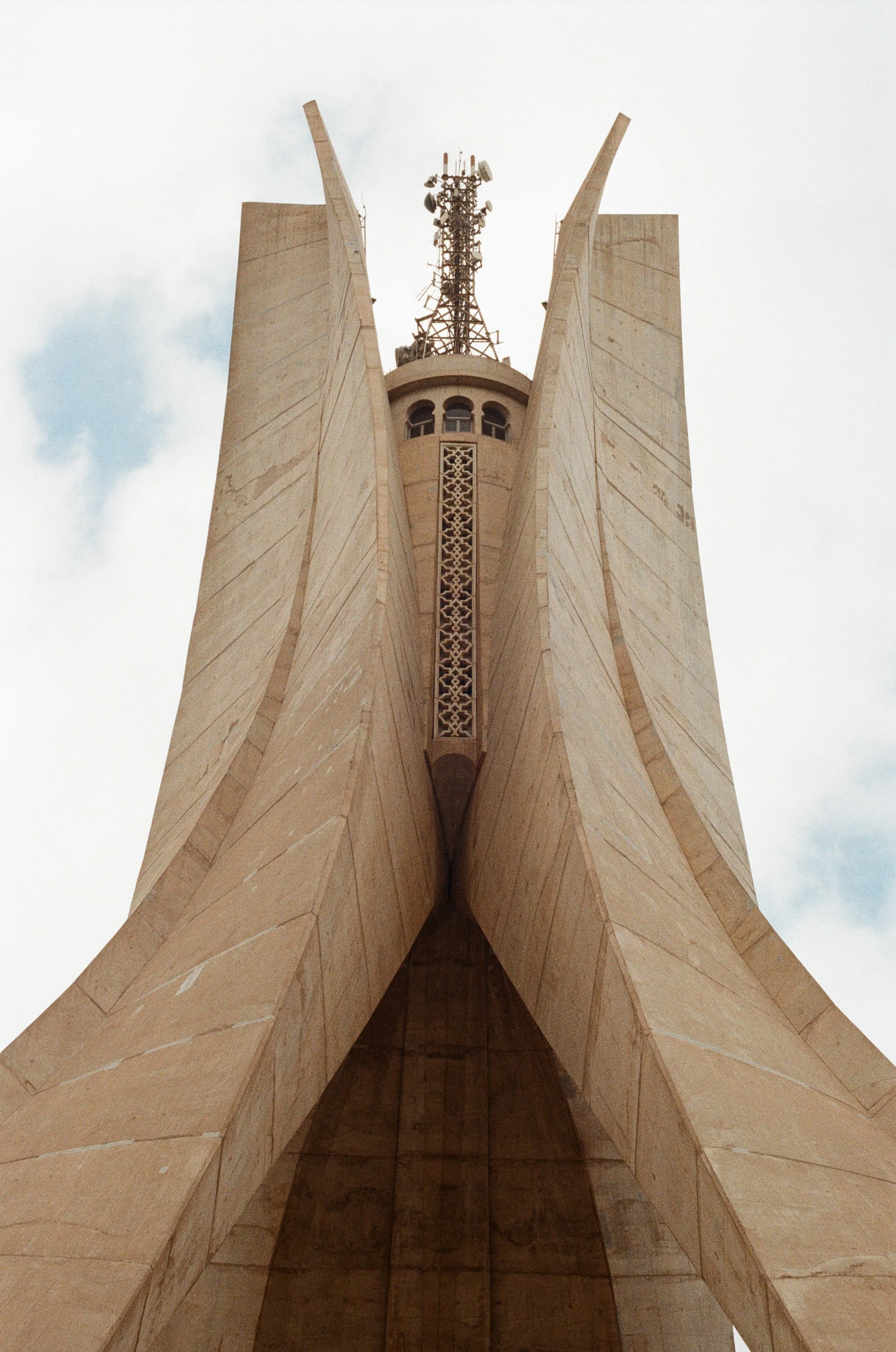 0010-81140.jpg