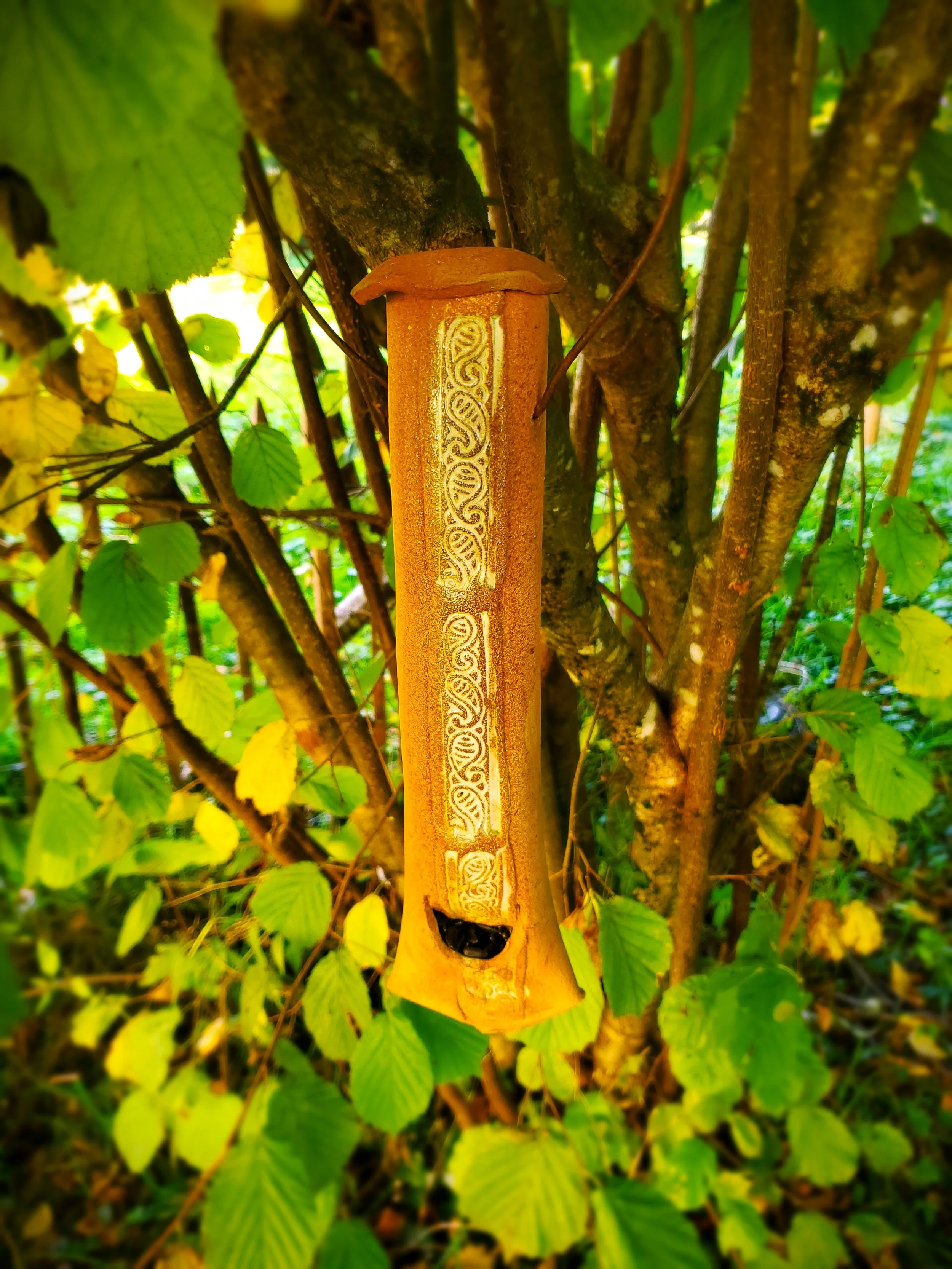 MANGEOIRE POUR OISEAUX