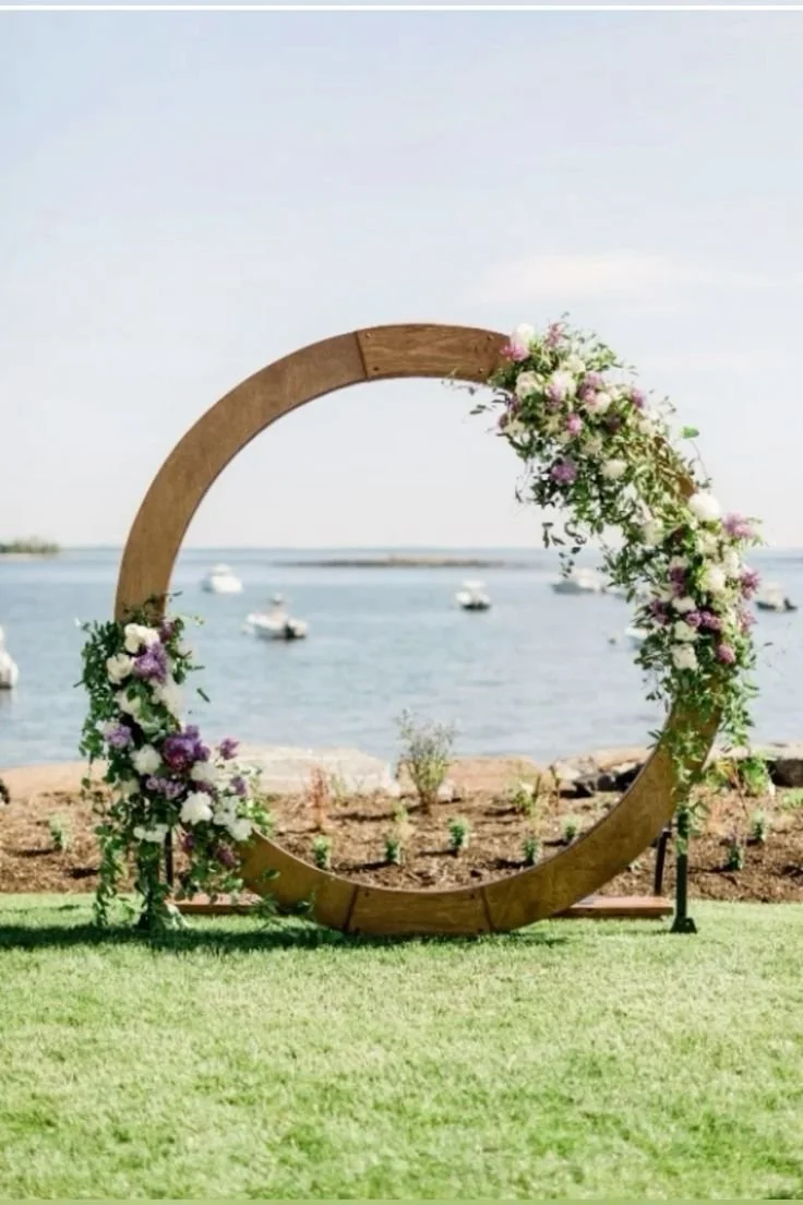 Studio his and hers wedding arch | Honestweddingadvice.com