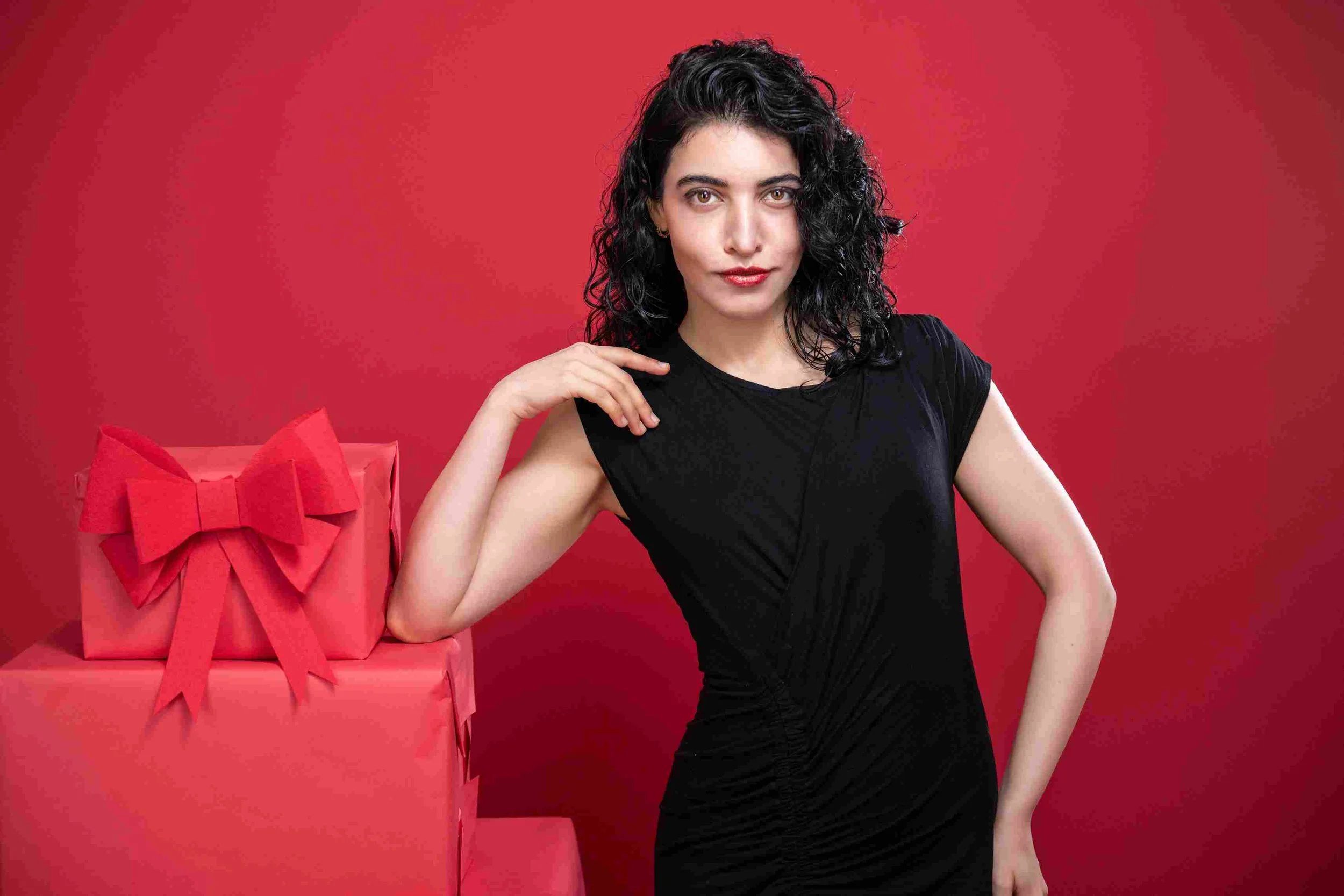 Celebrate love this Valentine’s Day with a professional photoshoot in Clontarf, Dublin. Stylish, creative portraits that capture your unique story.