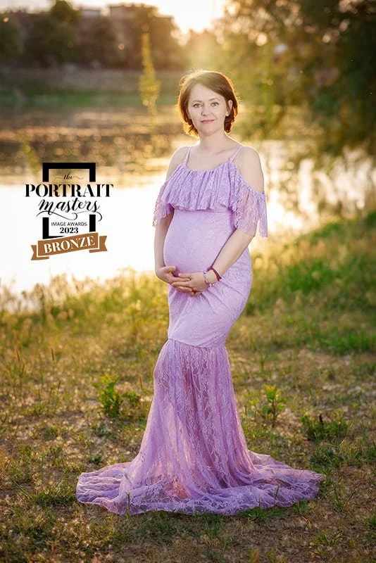 Profesionalno fotografisanje svadbi, rođendana i krštenja u Srbiji – visoka rezolucija, online galerija i instant štampa.
Zabeležite svaki trenutak sa profesionalnim fotografom za privatne i korporativne događaje.
Fotografije koje pričaju priču – pri