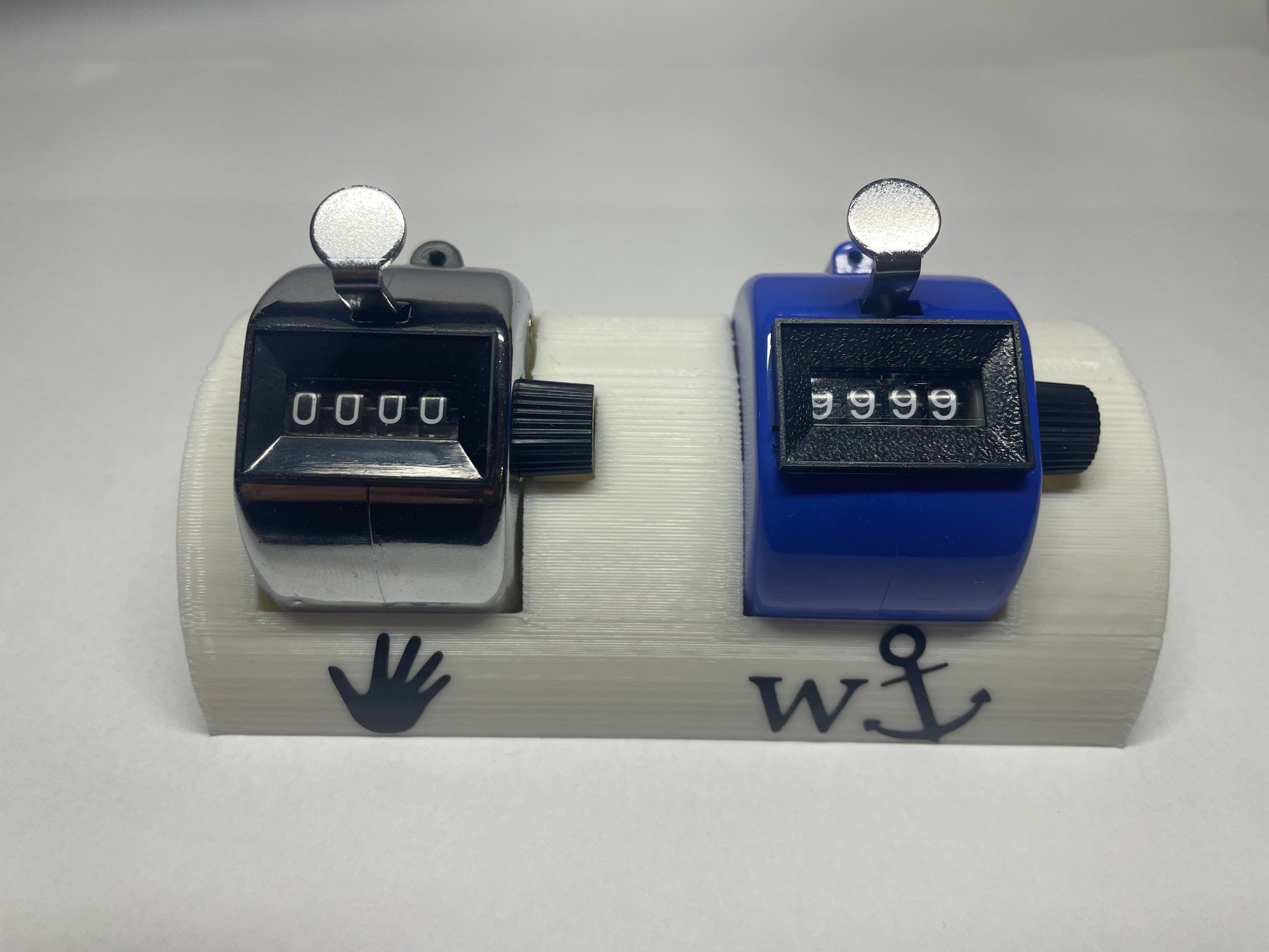 White and silver wave counter