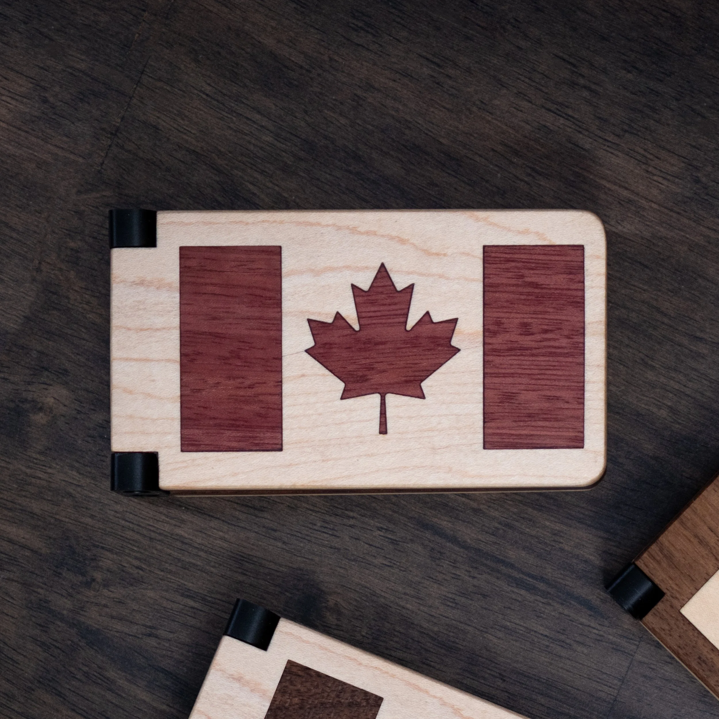 Travel Cribbage Board – Canadian Flag Inlay