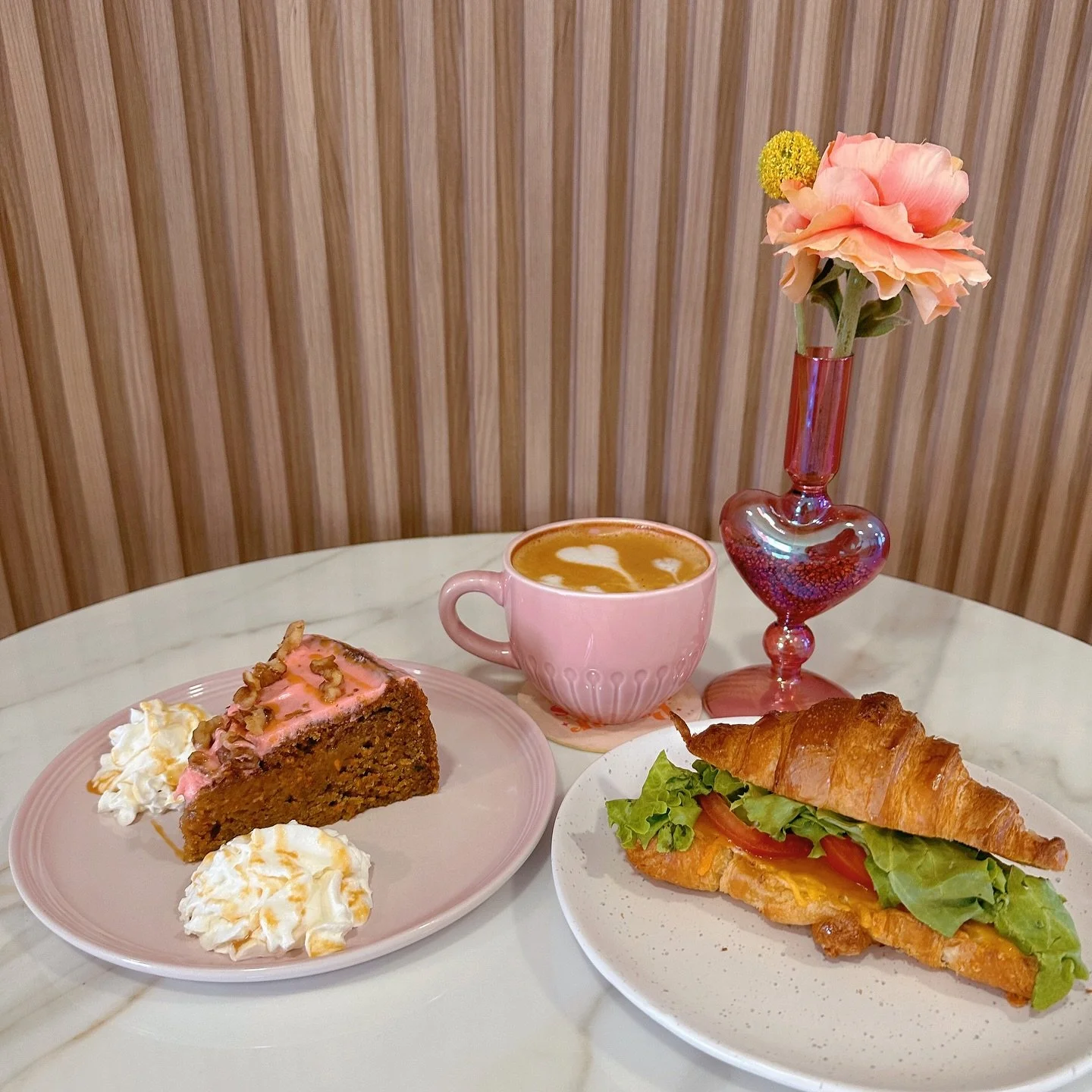 Mornings! ☀️ 

Breakfast is served and on today&rsquo;s menu:
☕️ latte made with love 
🥐 tuna melt croissant
🥕 carrot cake for dessert 

We&rsquo;re open from 8 am - 6 pm 
✨ Caya Harmonia 1, Unit 30 @ Sasaki 

- P.S.